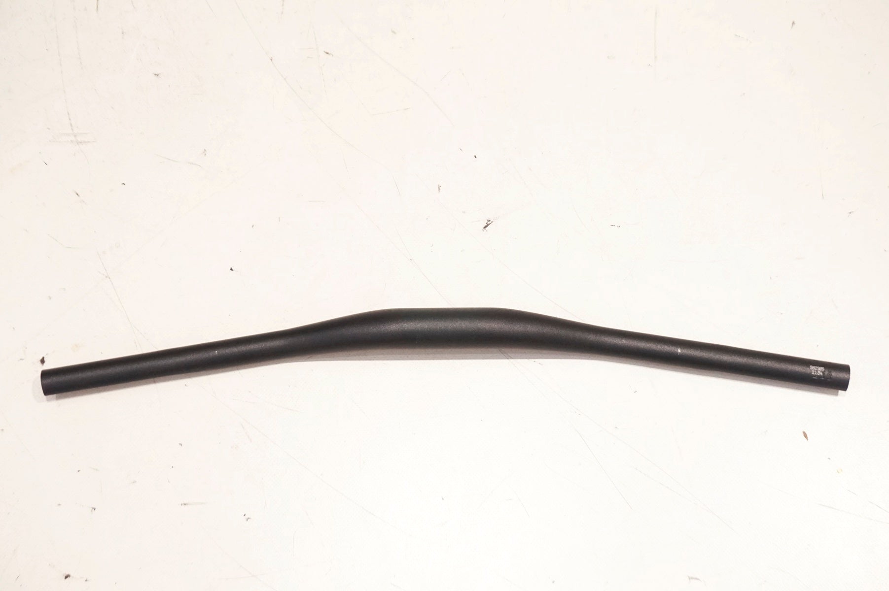 BONTRAGER 「ボントレガー」 ISOZONE Φ31.8 600mm ハンドル / 大阪門真店