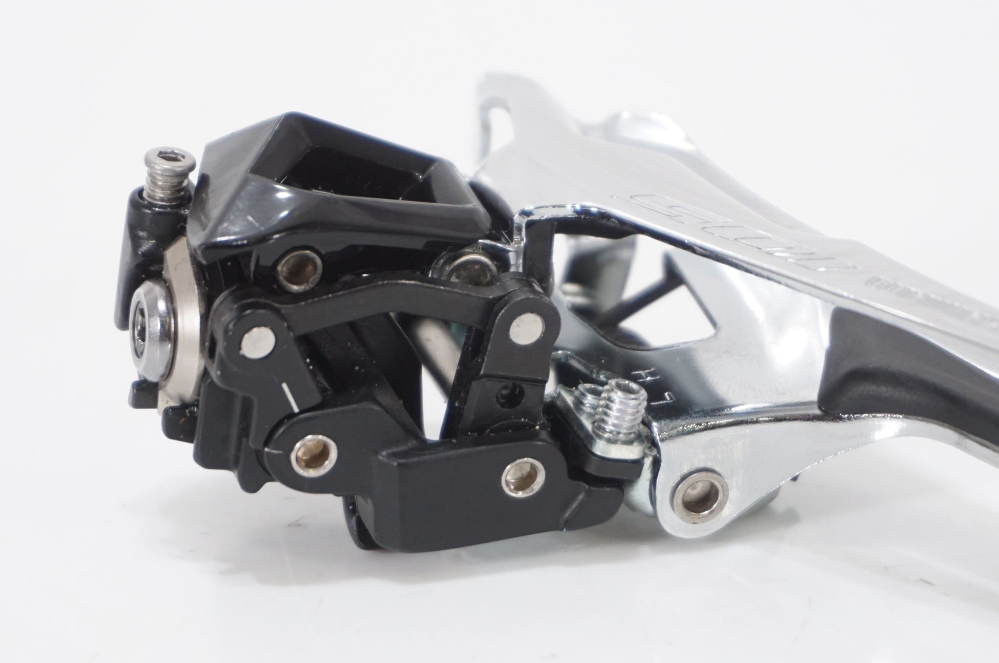 SHIMANO 「シマノ」 105 FD-R7000 フロントディレイラー / AKIBA店