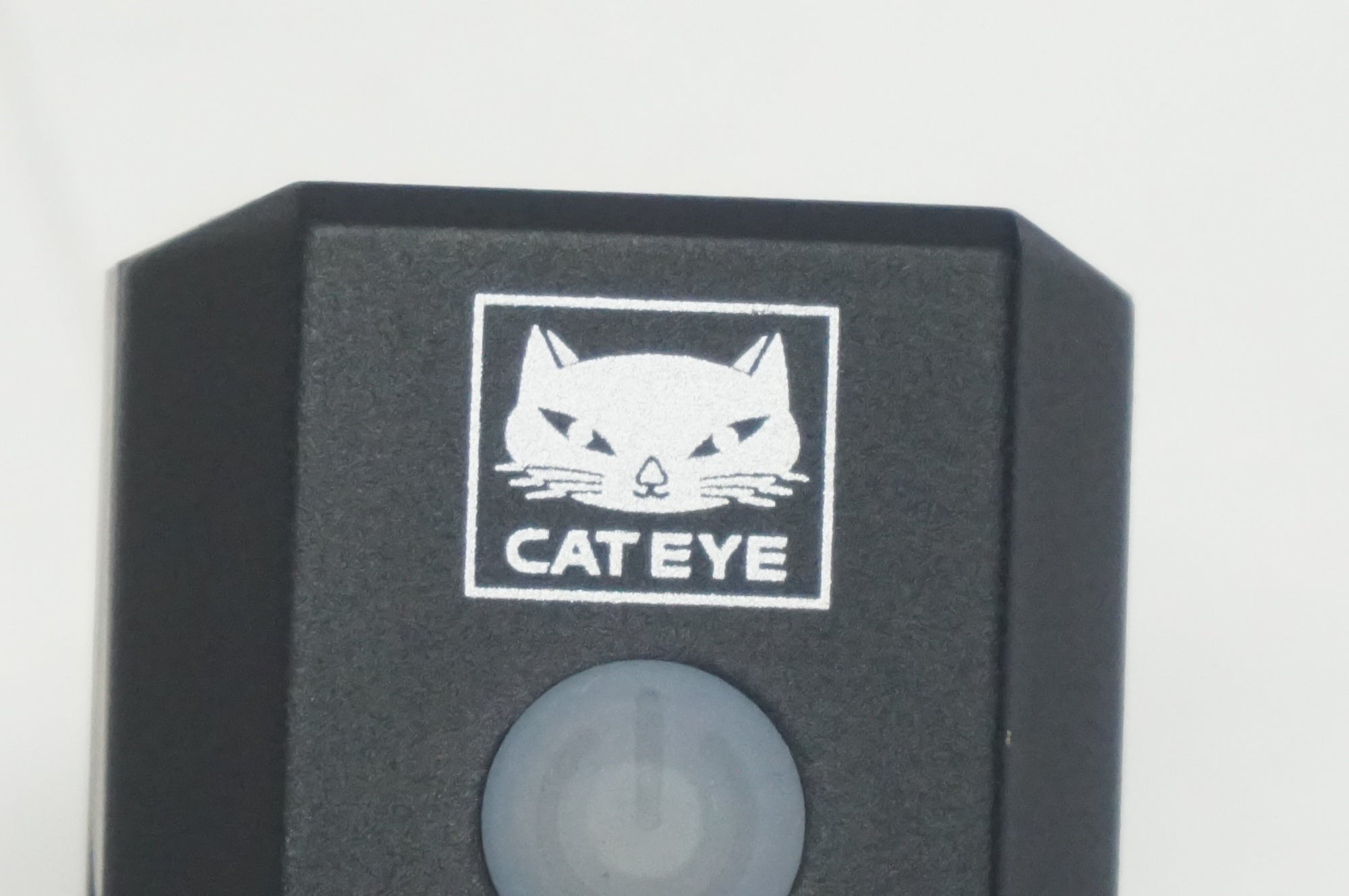 CATEYE 「キャットアイ」 AMPP800 HL-EL088RC フロントライト / 福岡店