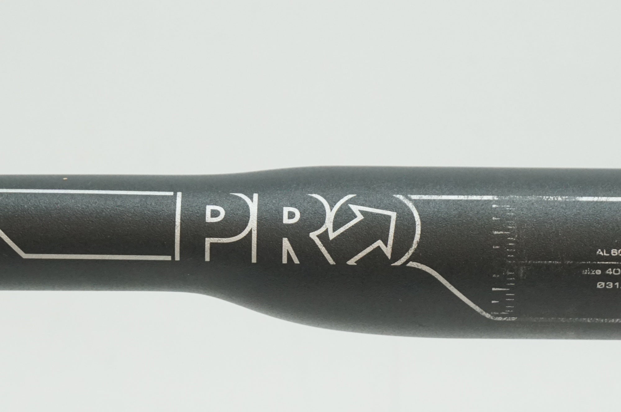 SHIMANO 「シマノ」 PRO LT φ31.8　400mm ハンドル / 福岡店