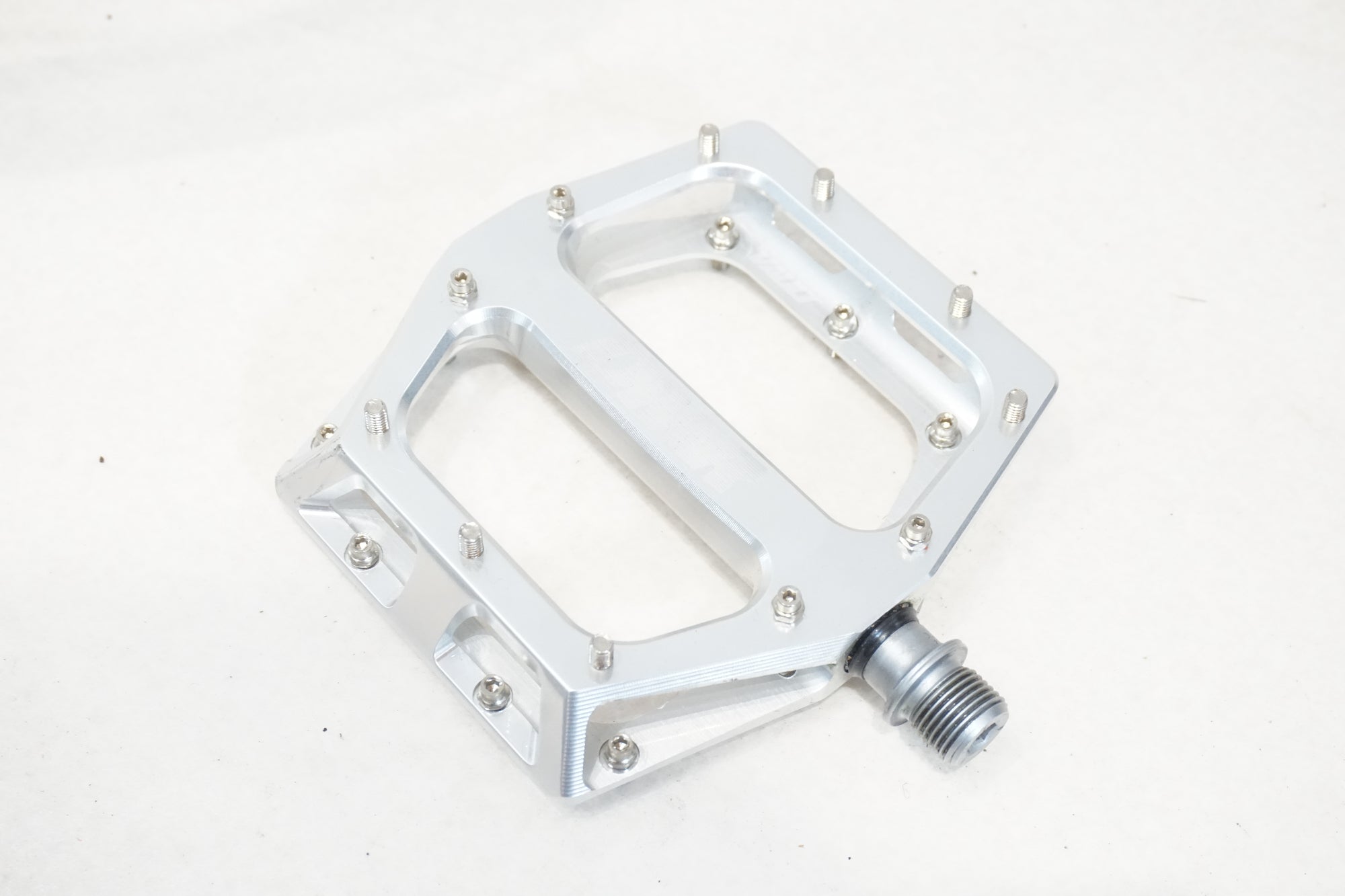 DMR 「ディーエムアール」 VAULT PEDAL ペダル / 横浜戸塚店