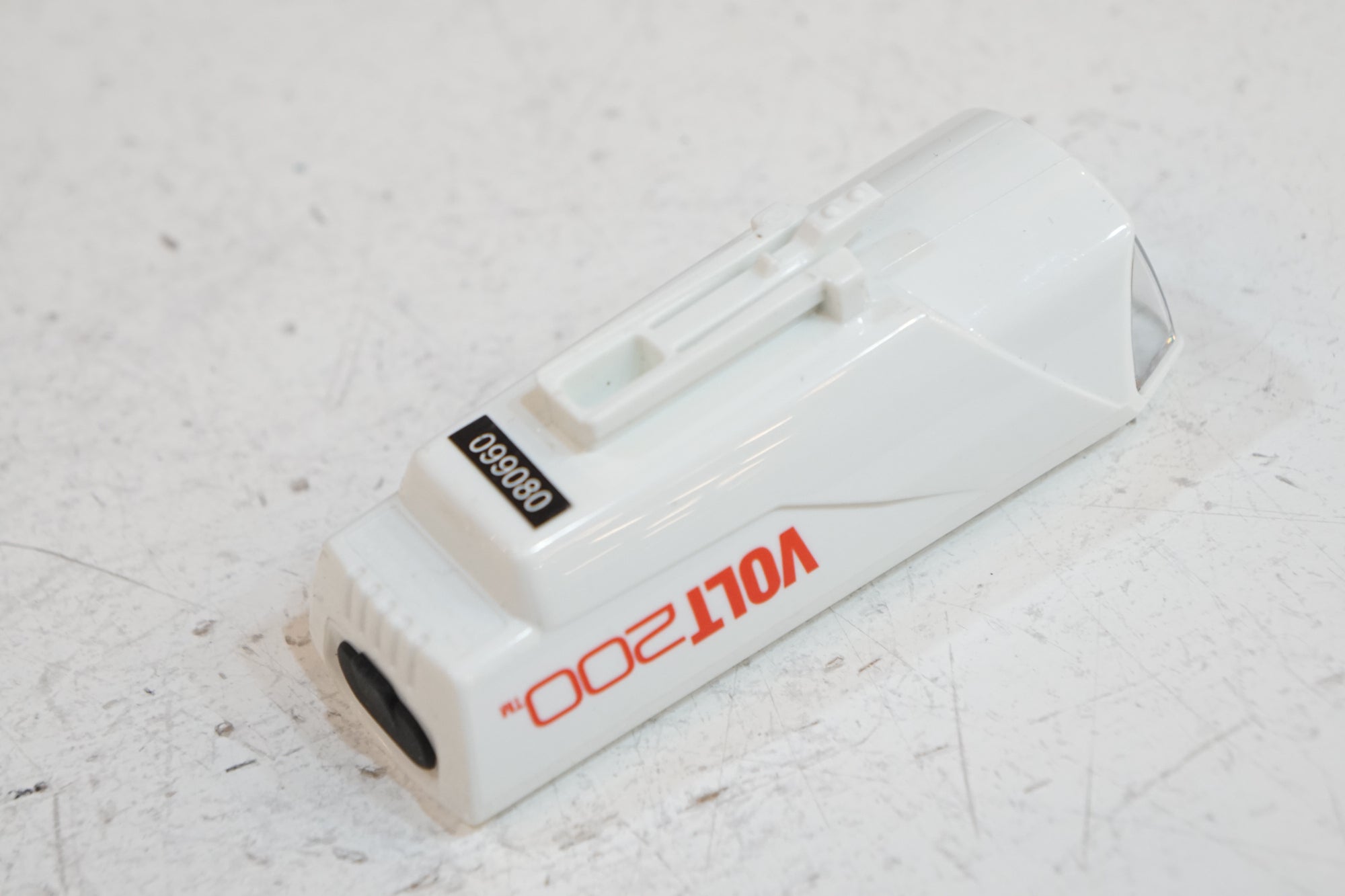 CATEYE 「キャットアイ」 VOLT200 フロントライト / バイチャリ浦和ベース