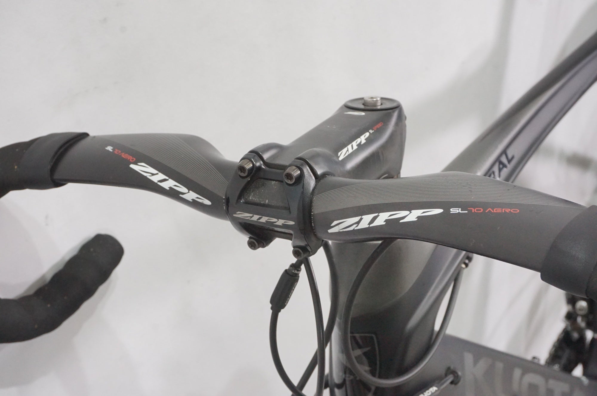 KUOTA 「クオータ」 KIRAL 2019年モデル カスタム ロードバイク / AKIBA店