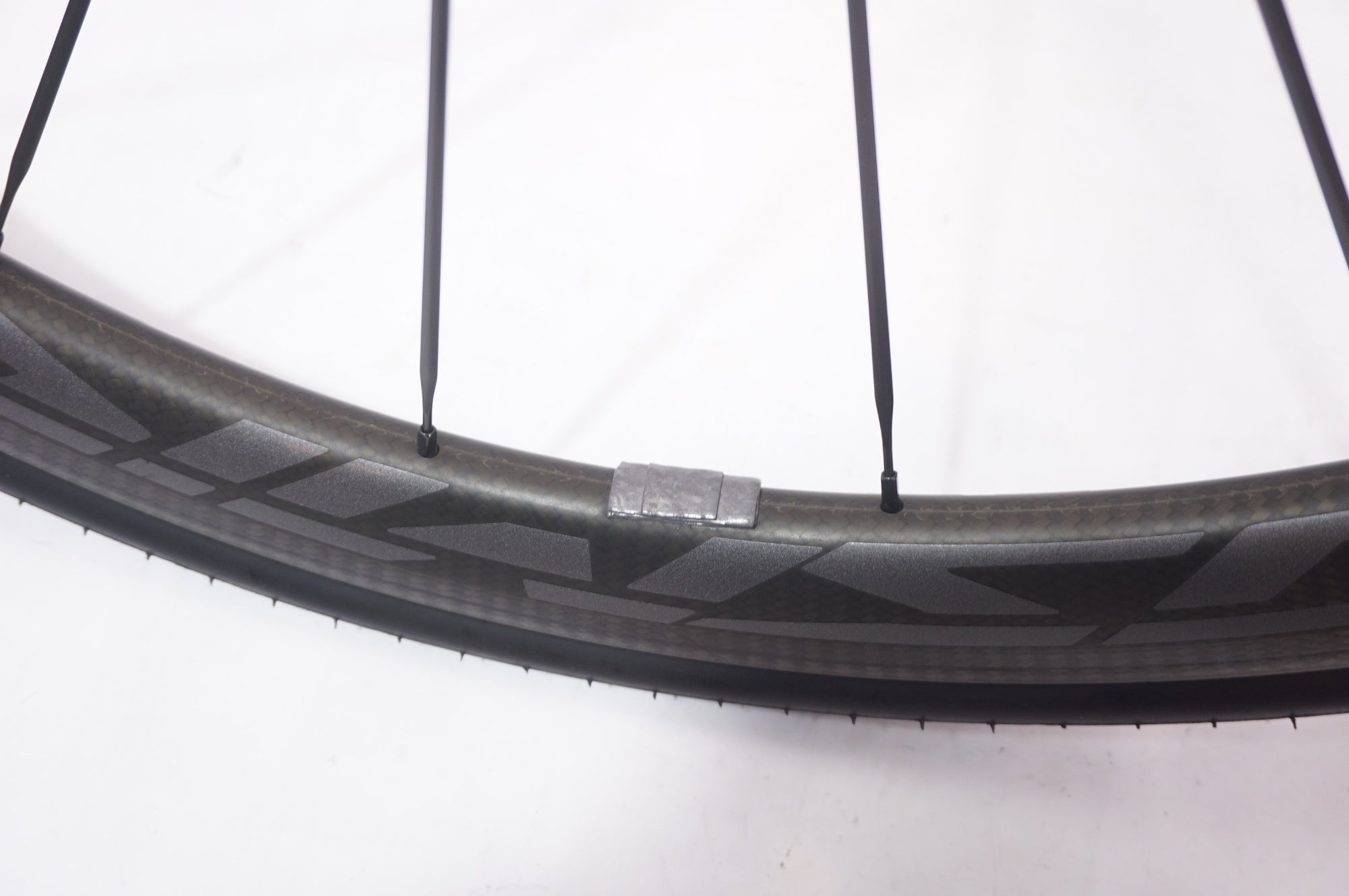 MAVIC 「マヴィック」 COSMIC PRO CARBON SL UST シマノ11速 ホイール