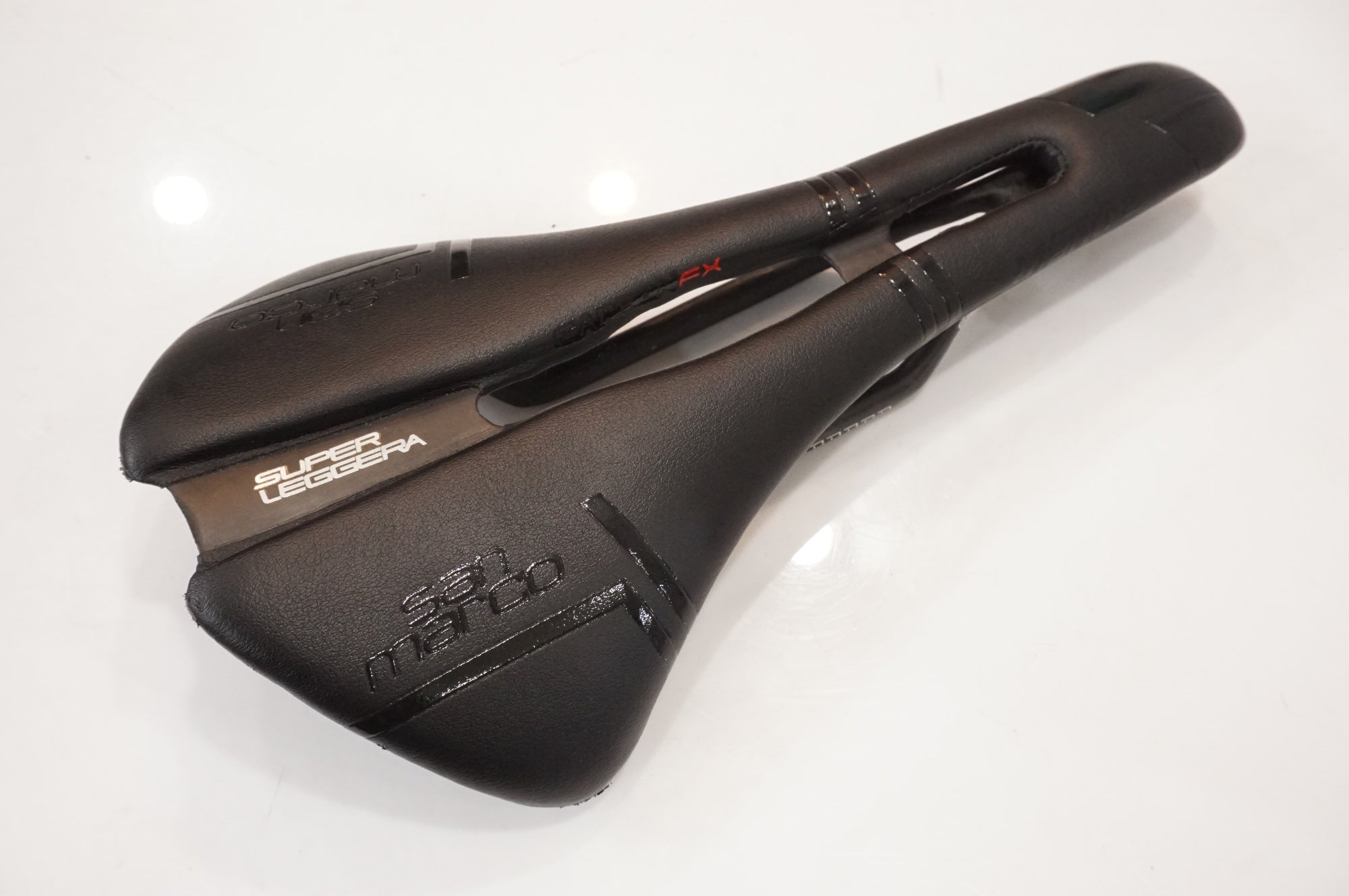 SELLE SAN MARCO 「セラ サン マルコ」 MANTRA CARBON FX サドル