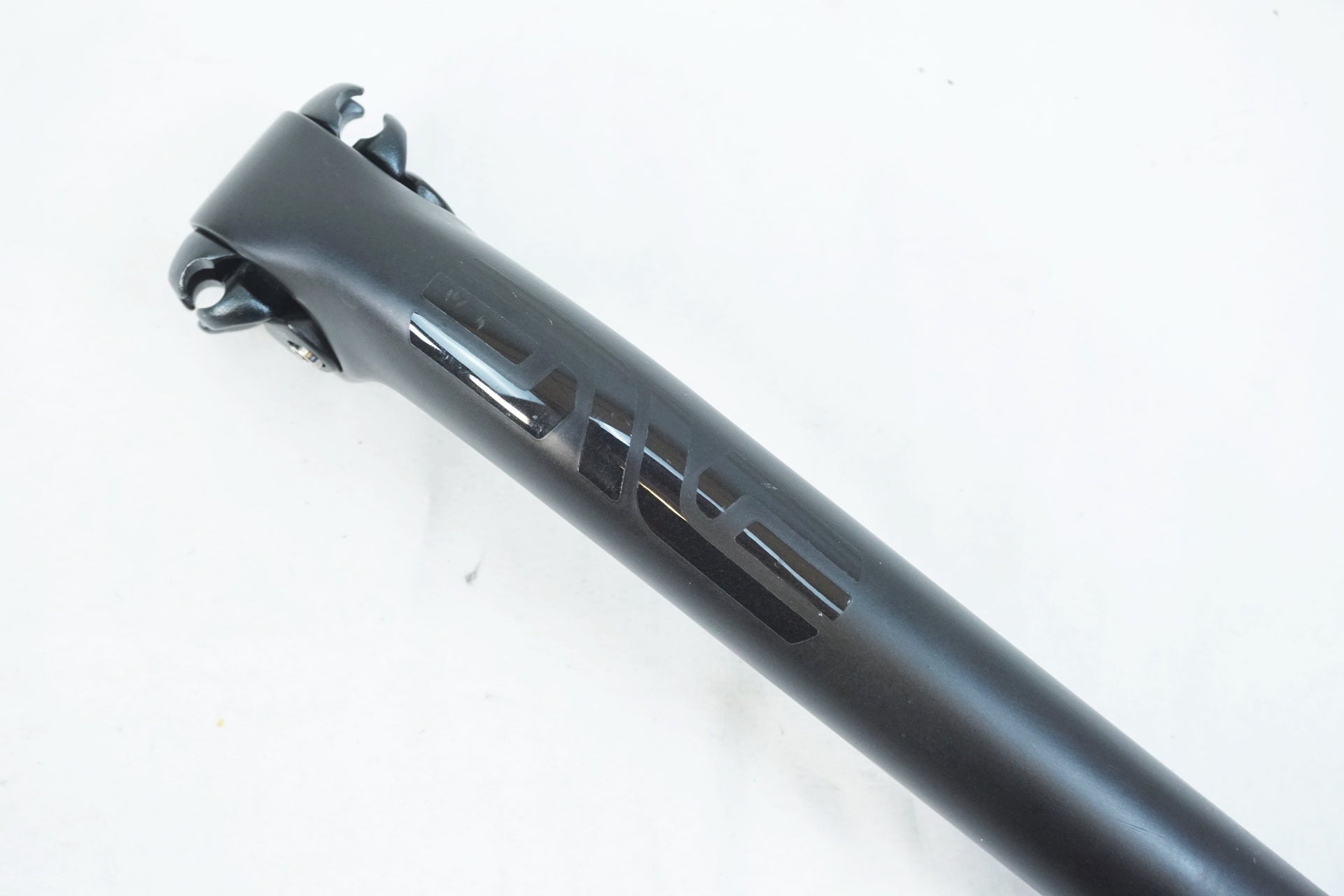 ENVE 「エンヴィ」 カーボン Φ31.8mm 330mm シートポスト / 有明