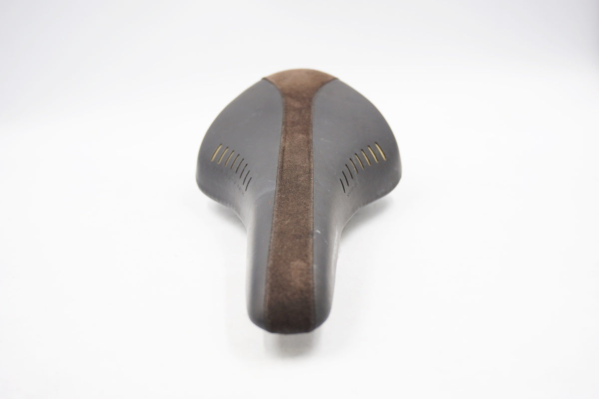 fizik フィジーク ARIONE 2個セット 中古品 FIZIK 「フィジーク」 ARIONE サドル / 奈良店 ｜ バイチャリ公式