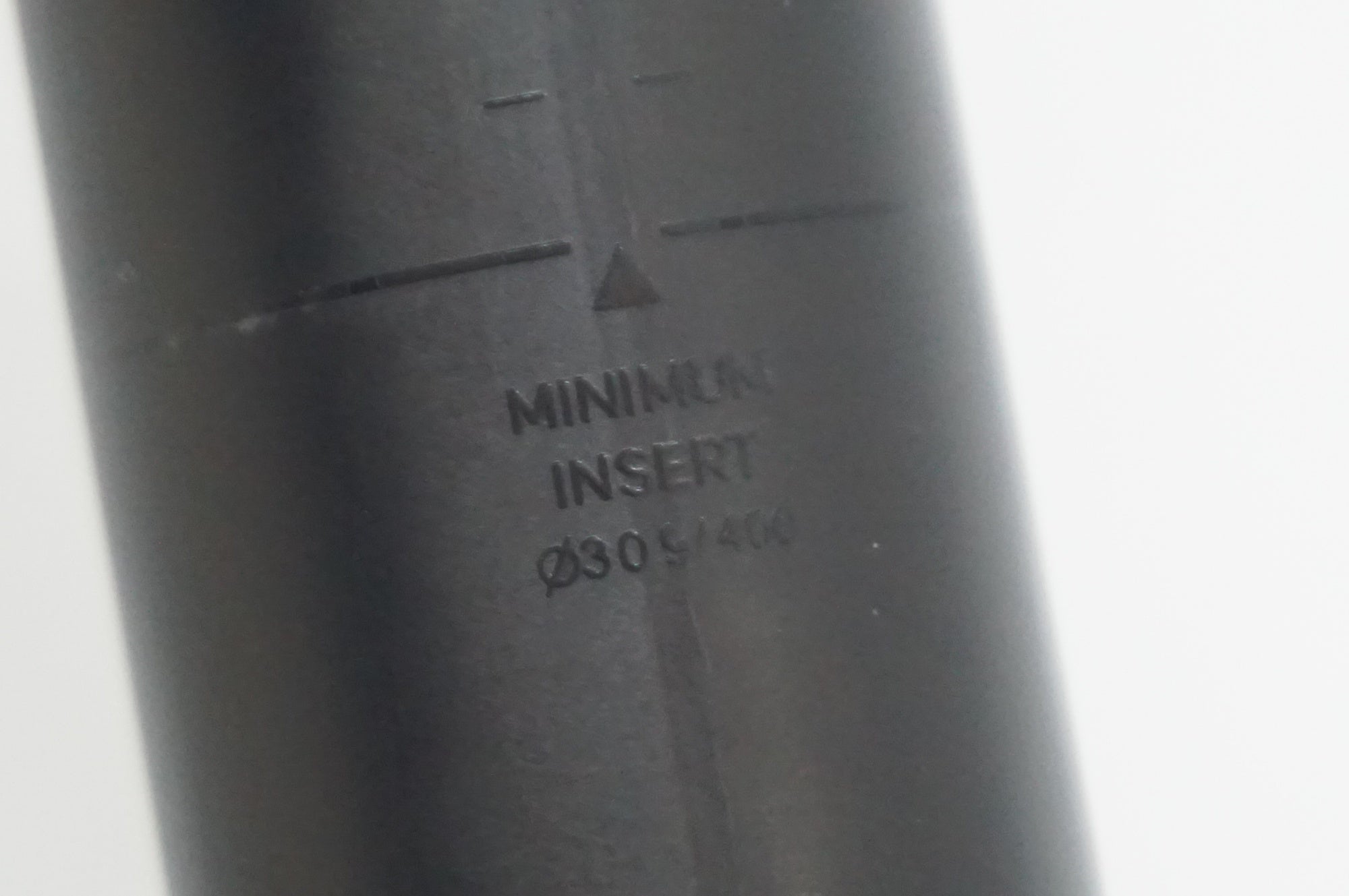 MERIDA 「メリダ」 TEAM CC CARBON φ30.9 400mm シートポスト / 福岡店