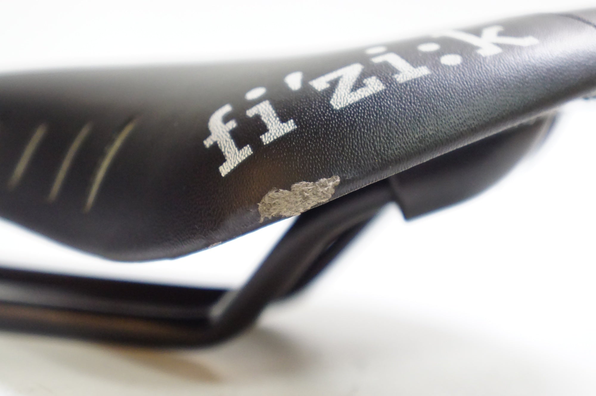 FIZIK 「フィジーク」 ANTARES R7 サドル / 熊谷本店 ｜ バイチャリ