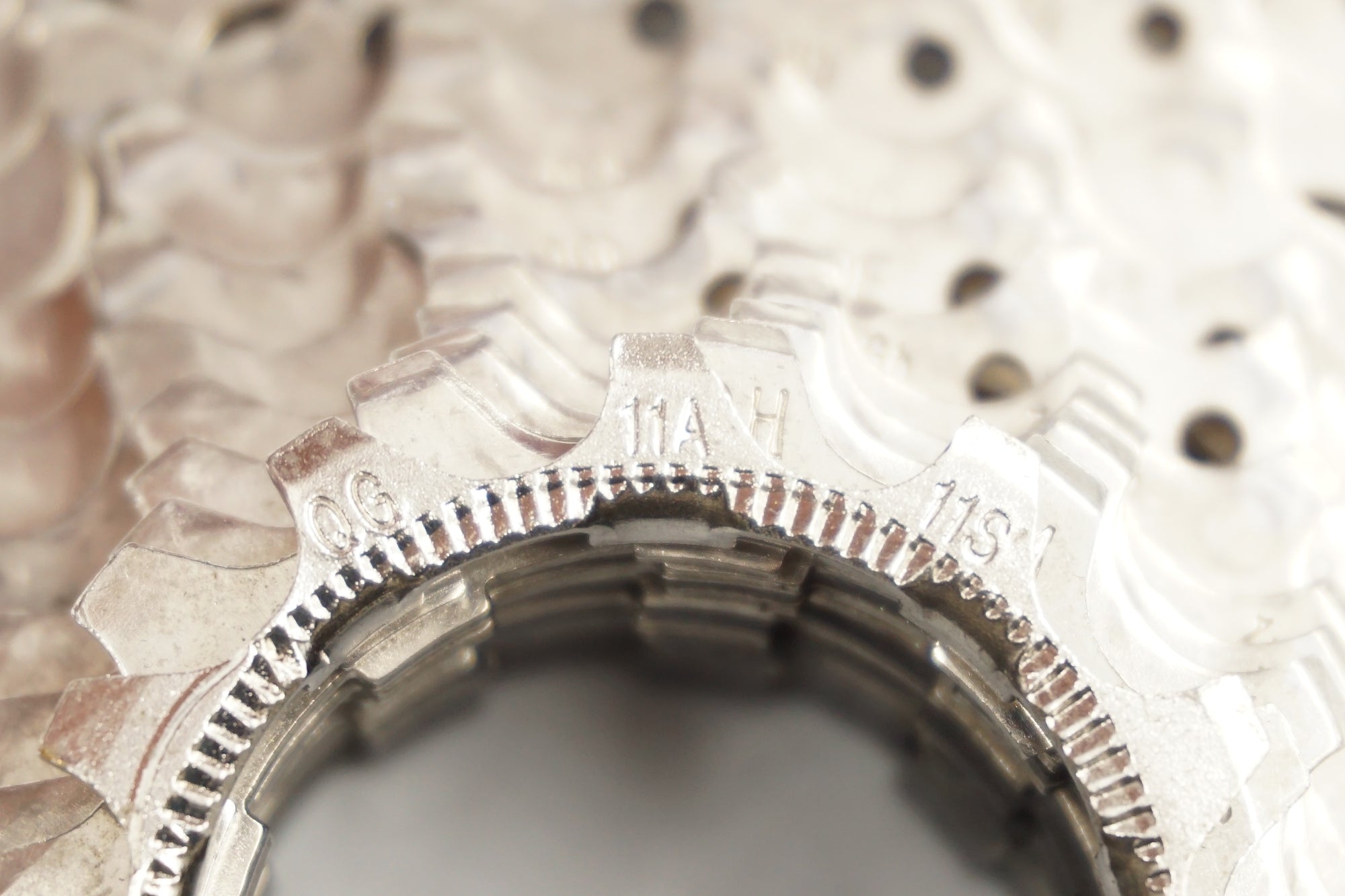 SHIMANO 「シマノ」 105 CS-R7000 11-30T スプロケット / 奈良店