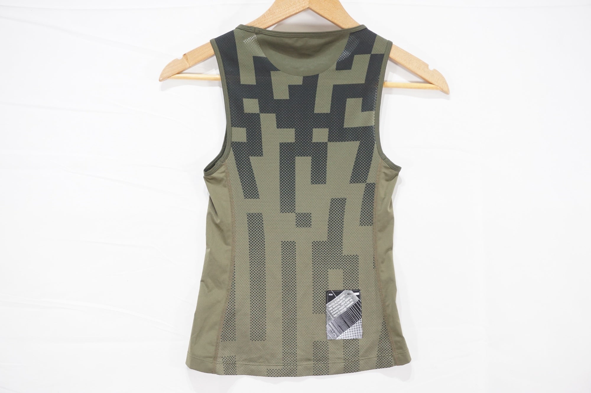 RAPHA 「ラファ」 SOUPLESS SLEEVELESS BASE LAYER AERO BLOCK XXSサイズ レディース ジャージ / AKIBA店