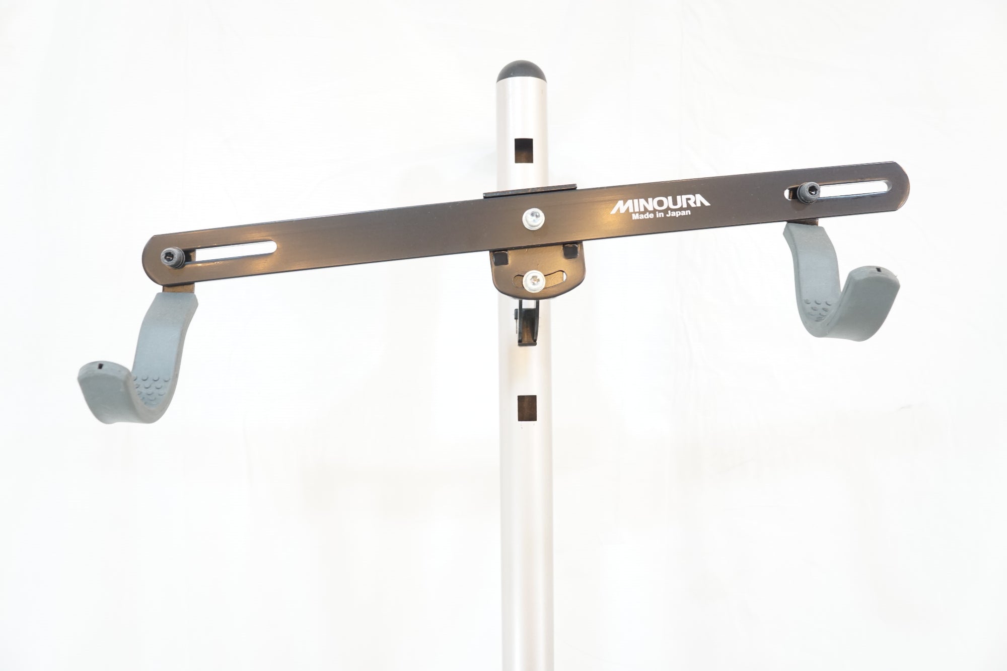 MINOURA 「ミノウラ」 グラビティスタンド2 壁立て掛け式スタンド / バイチャリ浦和ベース