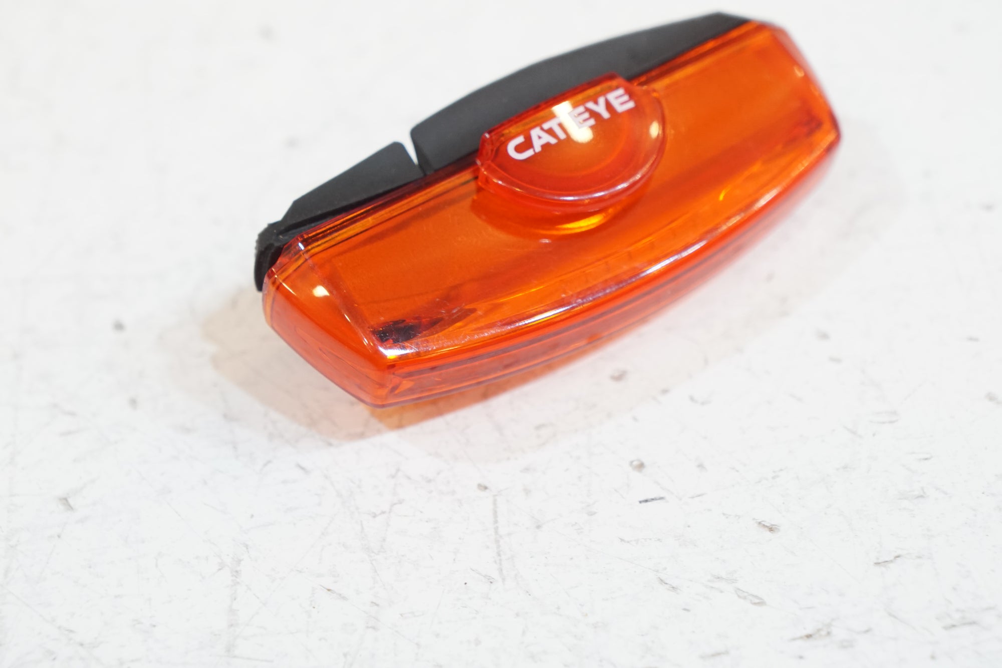 CATEYE 「キャットアイ」 RAPID X リアライト / バイチャリ浦和ベース