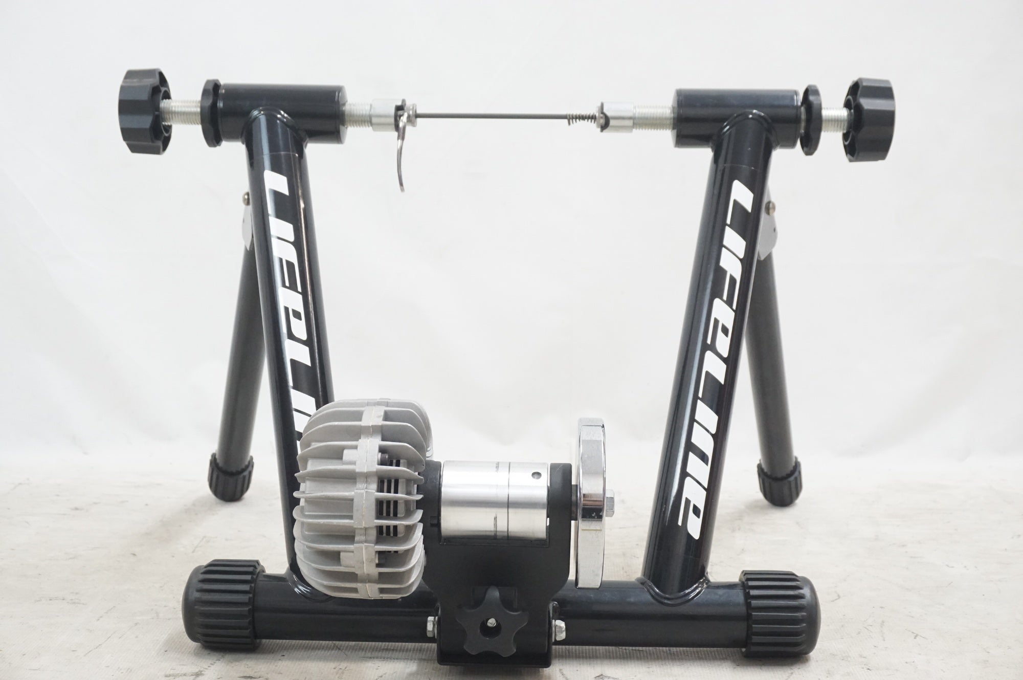 LIFELINE 「ライフライン」 TT-02 サイクルトレーナー / 福岡店