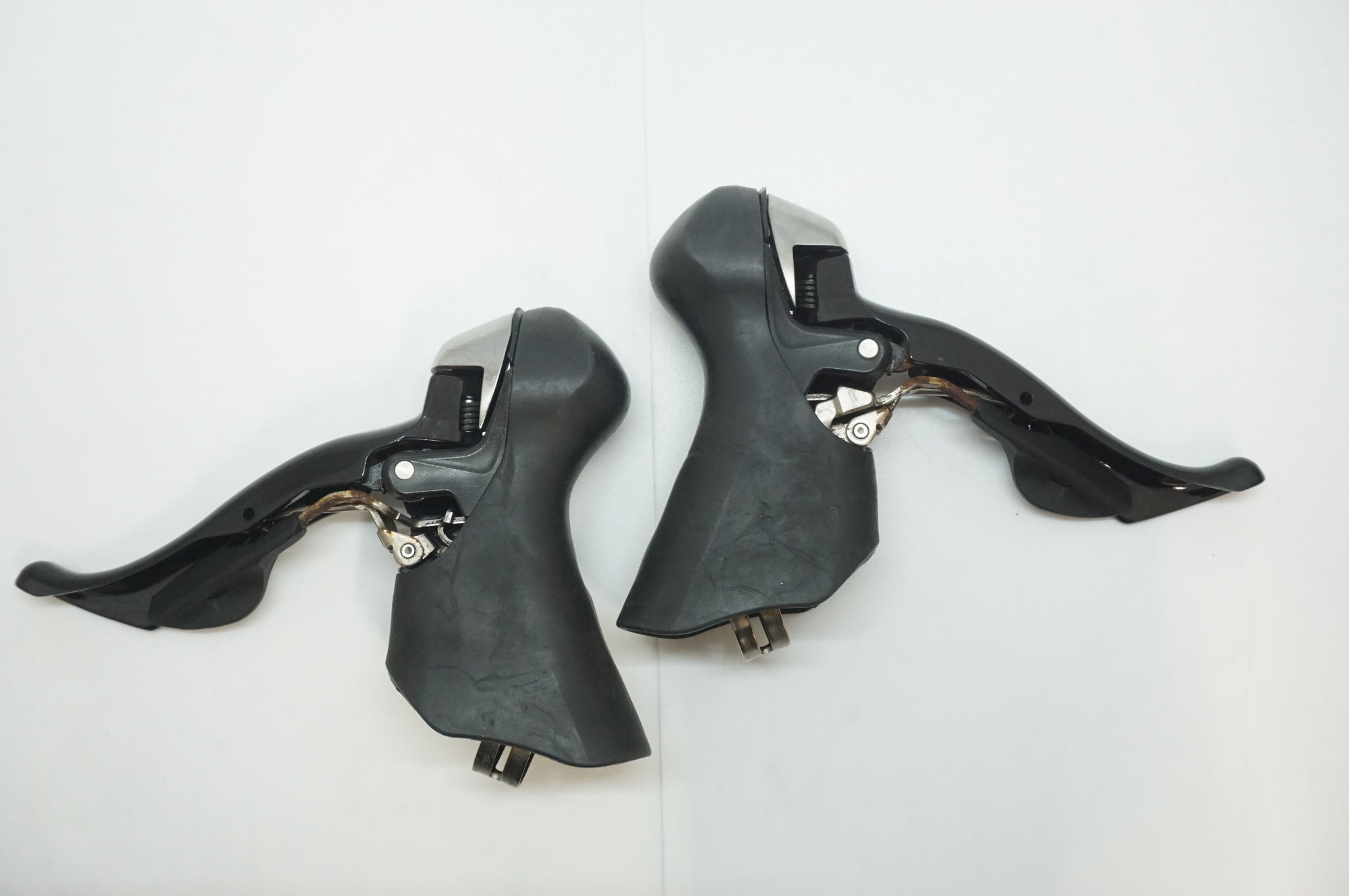 SHIMANO 「シマノ」 105 ST-5700 デュアルコントロールレバー / 福岡店