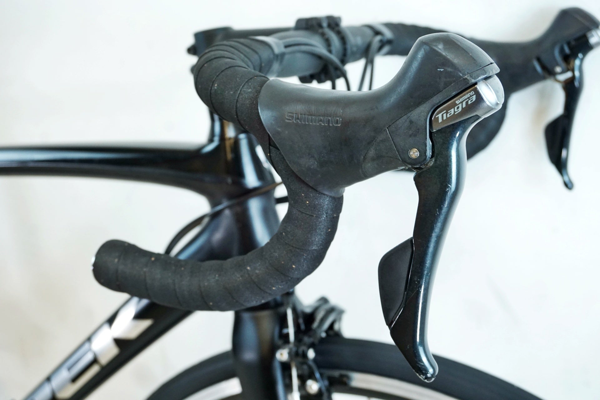TREK 「トレック」 EMONDA ALR4 2019年モデル ロードバイク / 有明