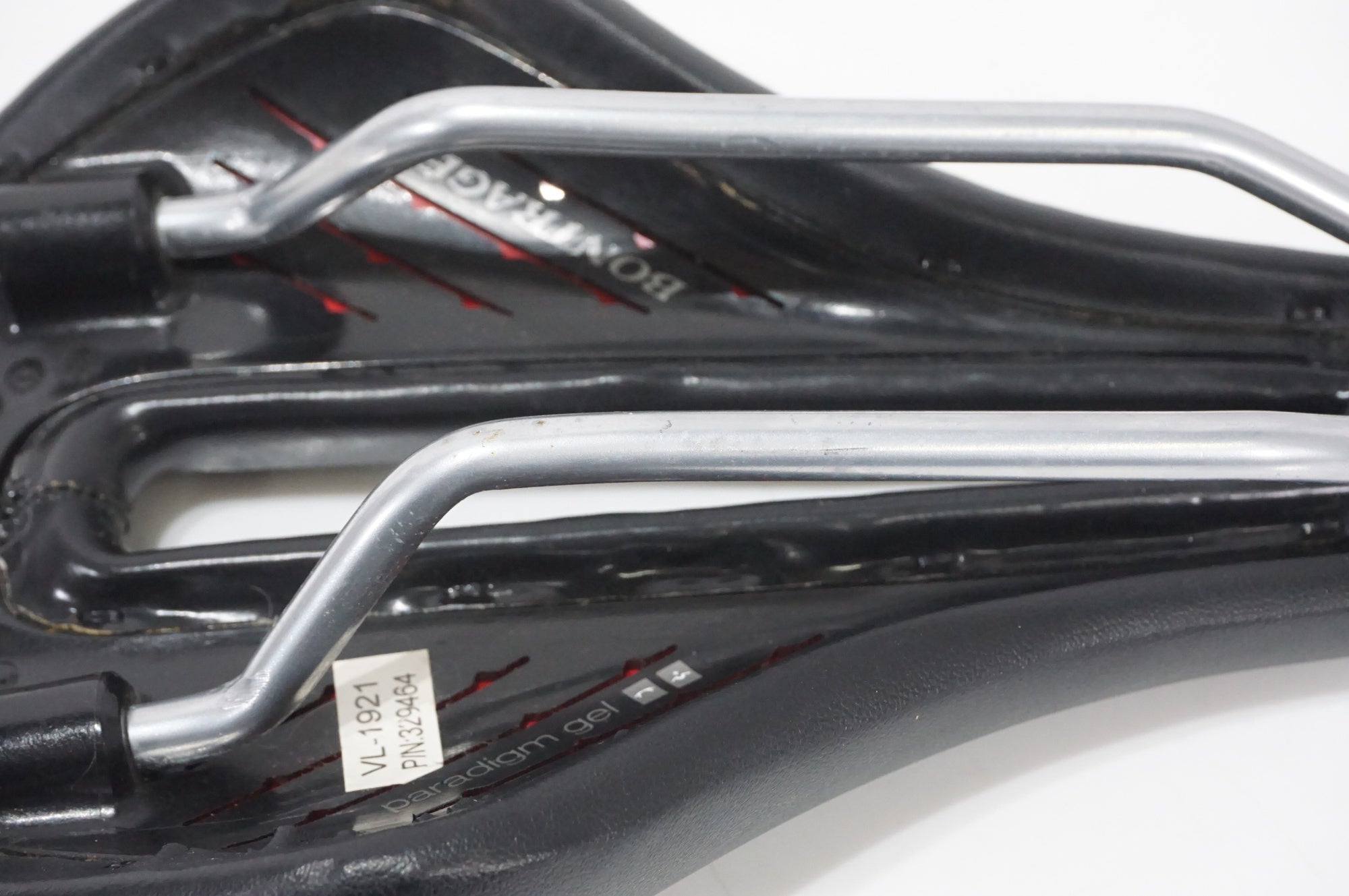 BONTRAGER 「ボントレガー」 PARADIGM RACE サドル / AKIBA店