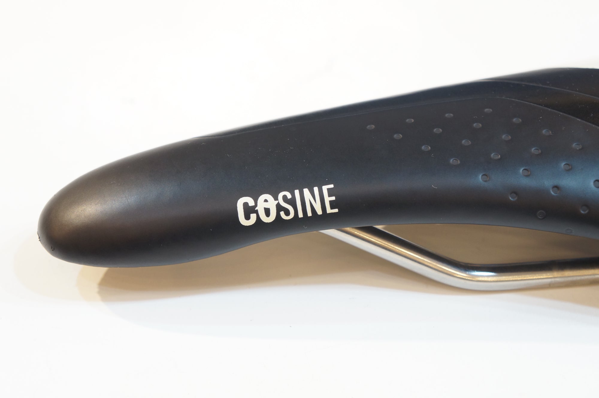 COSINE 「コサイン」 TIエンデュランス サドル / バイチャリ浦和ベース