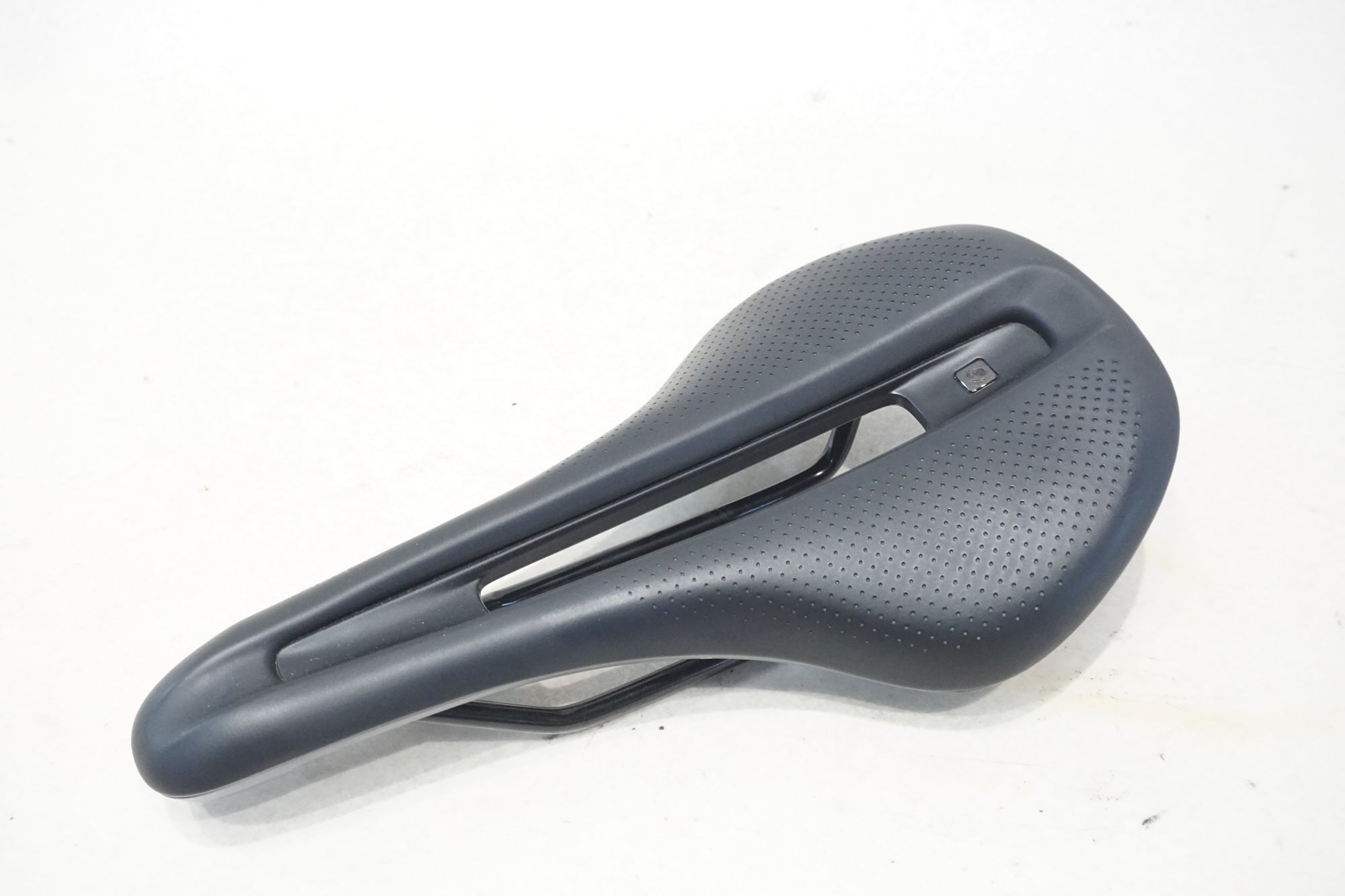 ボントレガー　サドルおまけ付き　Verse Elite 155mm BONTRAGER 「ボントレガー」 VERSE ELITE サドル / 横浜戸塚店