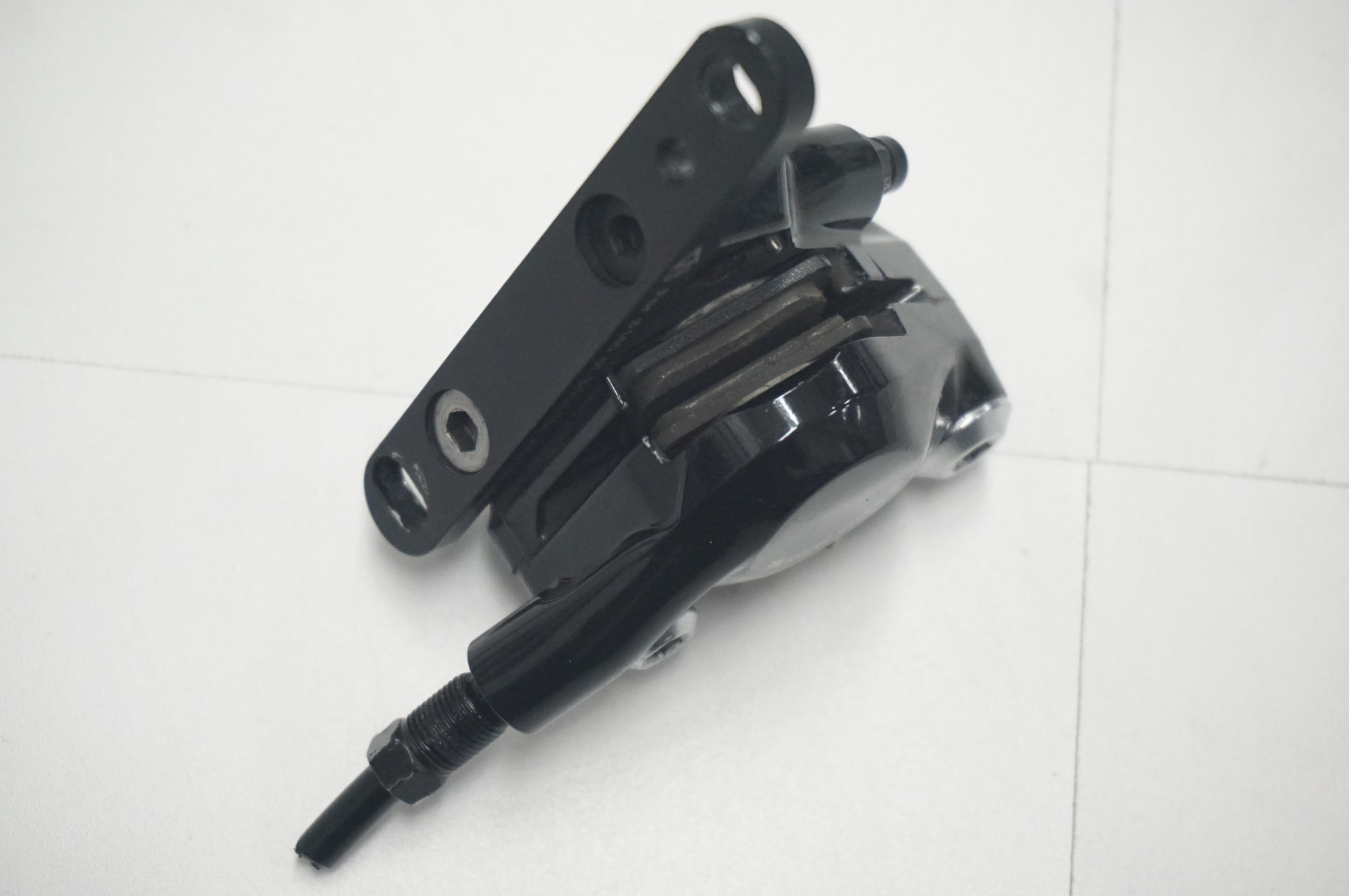 SHIMANO 「シマノ」 105 BR-R7070 ディスクブレーキキャリパーセット / 福岡店
