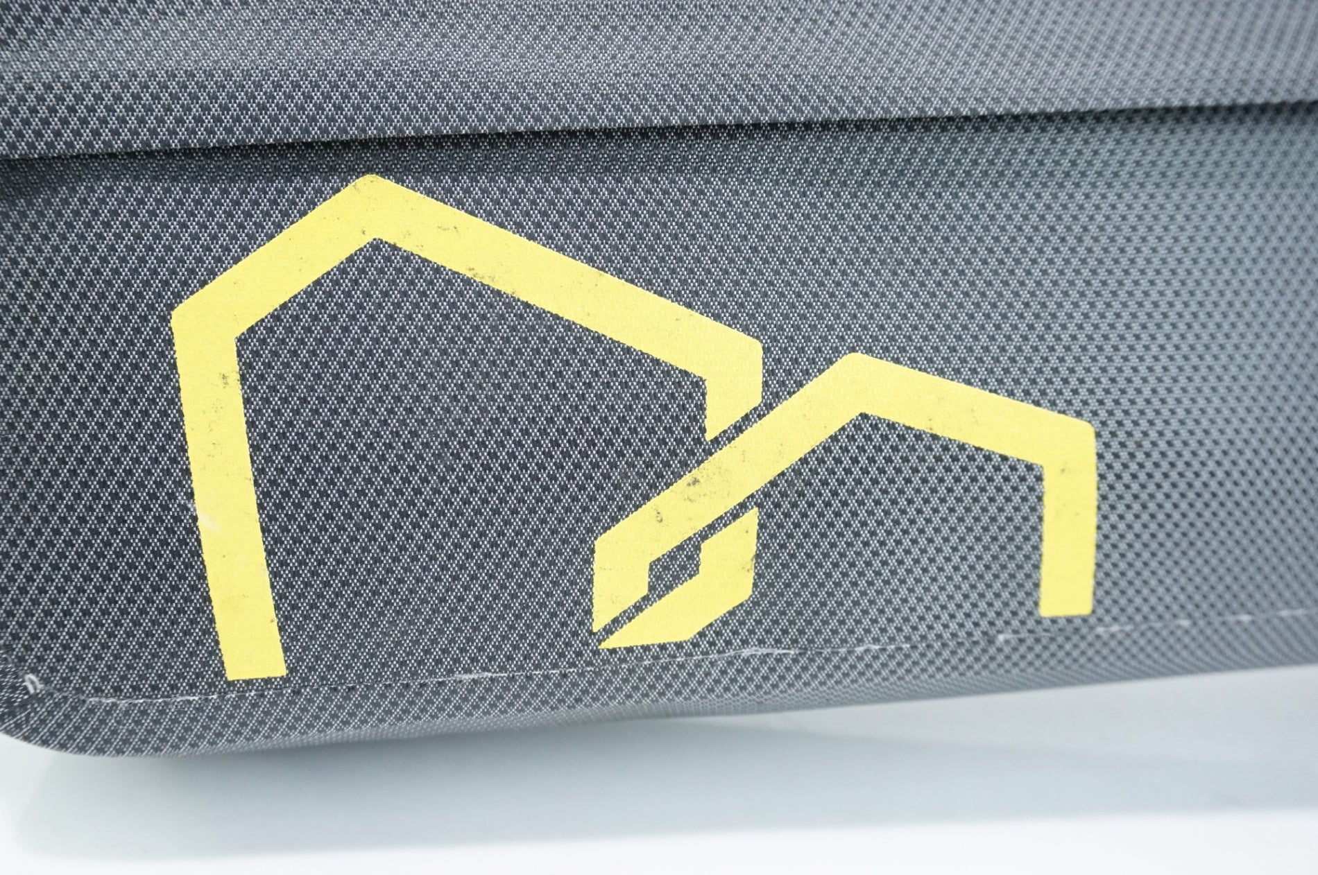 APIDURAフレームバッグ4.5L EXPEDITION FRAME PACK フレームバッグ 4.5L 【EXPEDITION FRAME PACK/ ミディアム