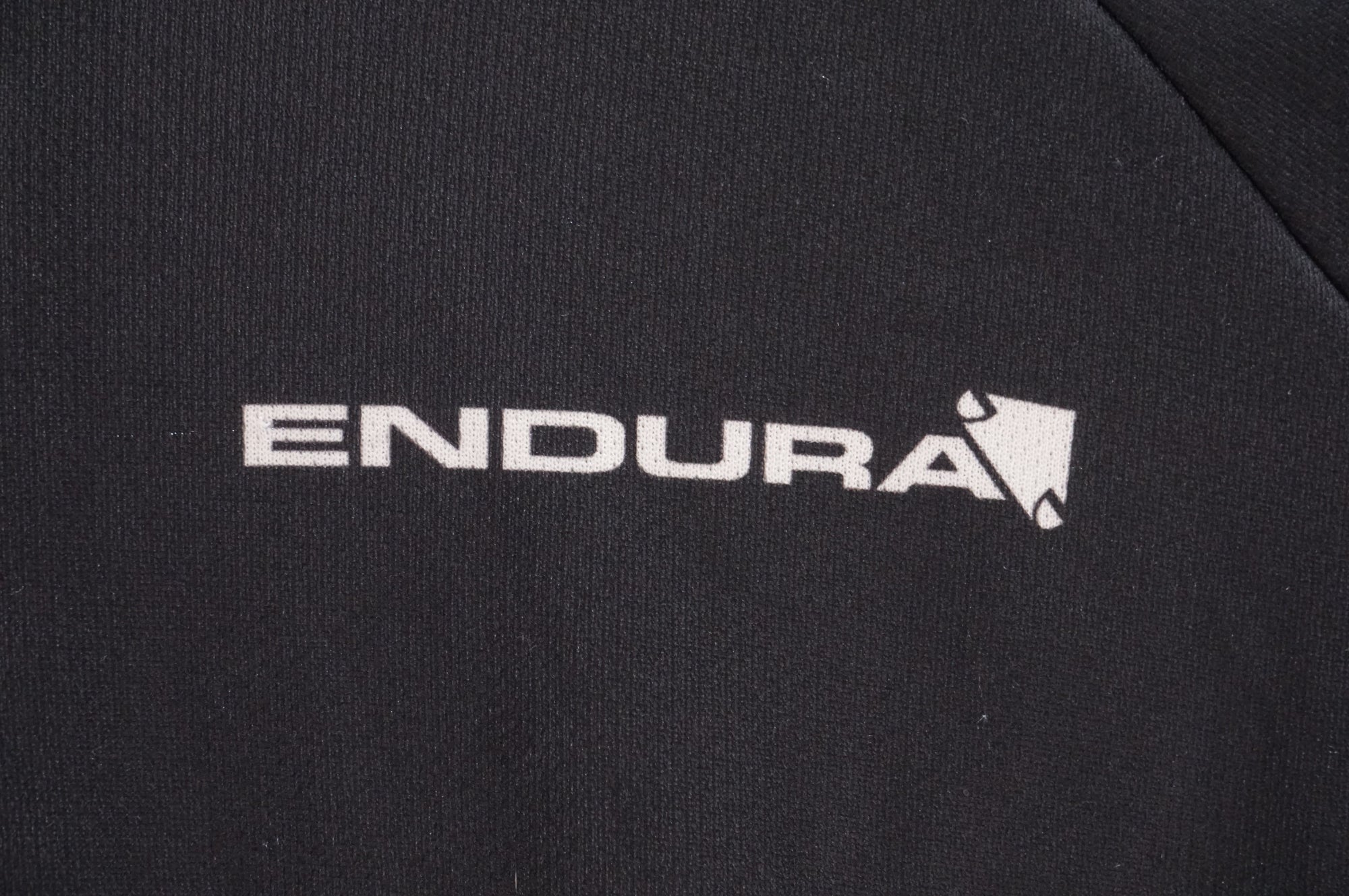 ENDURA 「エンデュラ」 ISLE OF SKYE WHISKY Sサイズ ジャージ