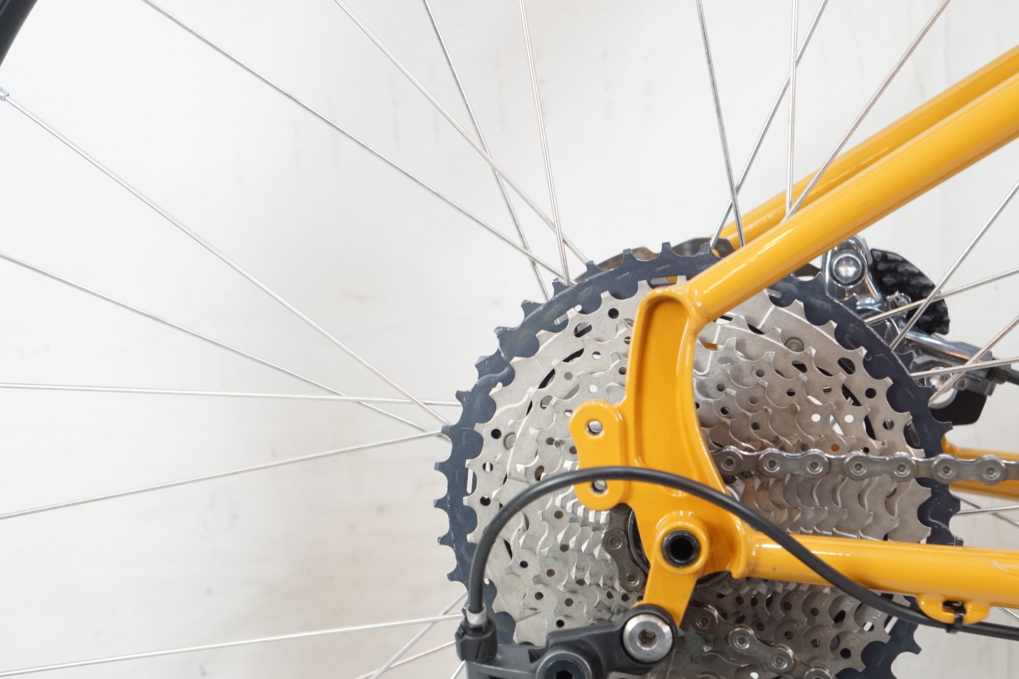 BLACK MOUNTAIN CYCLES 「ブラック マウンテン サイクルズ」 LA CABRA 2023年モデル ロードバイク / バイチャリ浦和ベース