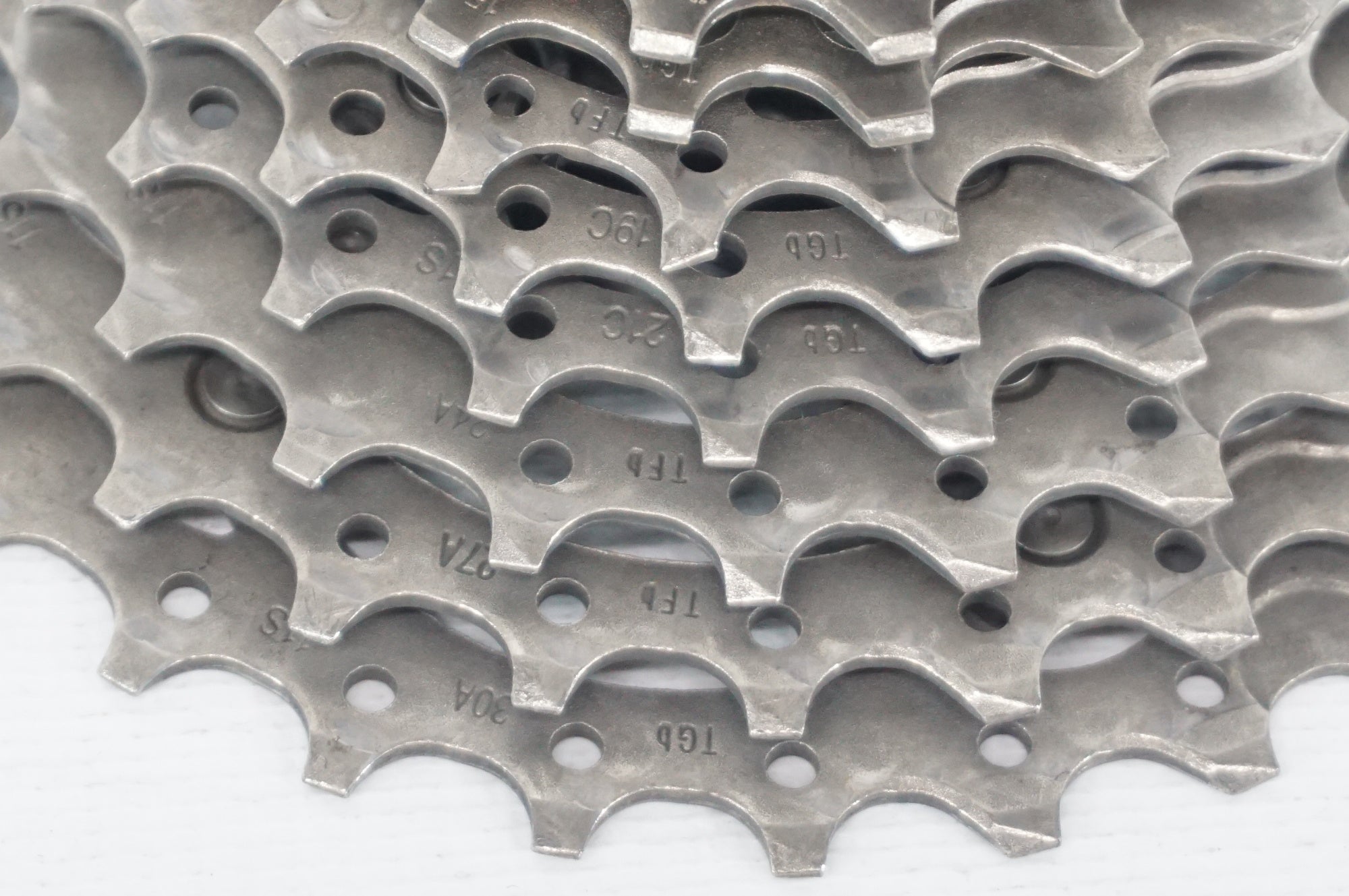 SHIMANO 「シマノ」 ULTEGRA CS-R8000 11-30T スプロケット / 阪急塚口店