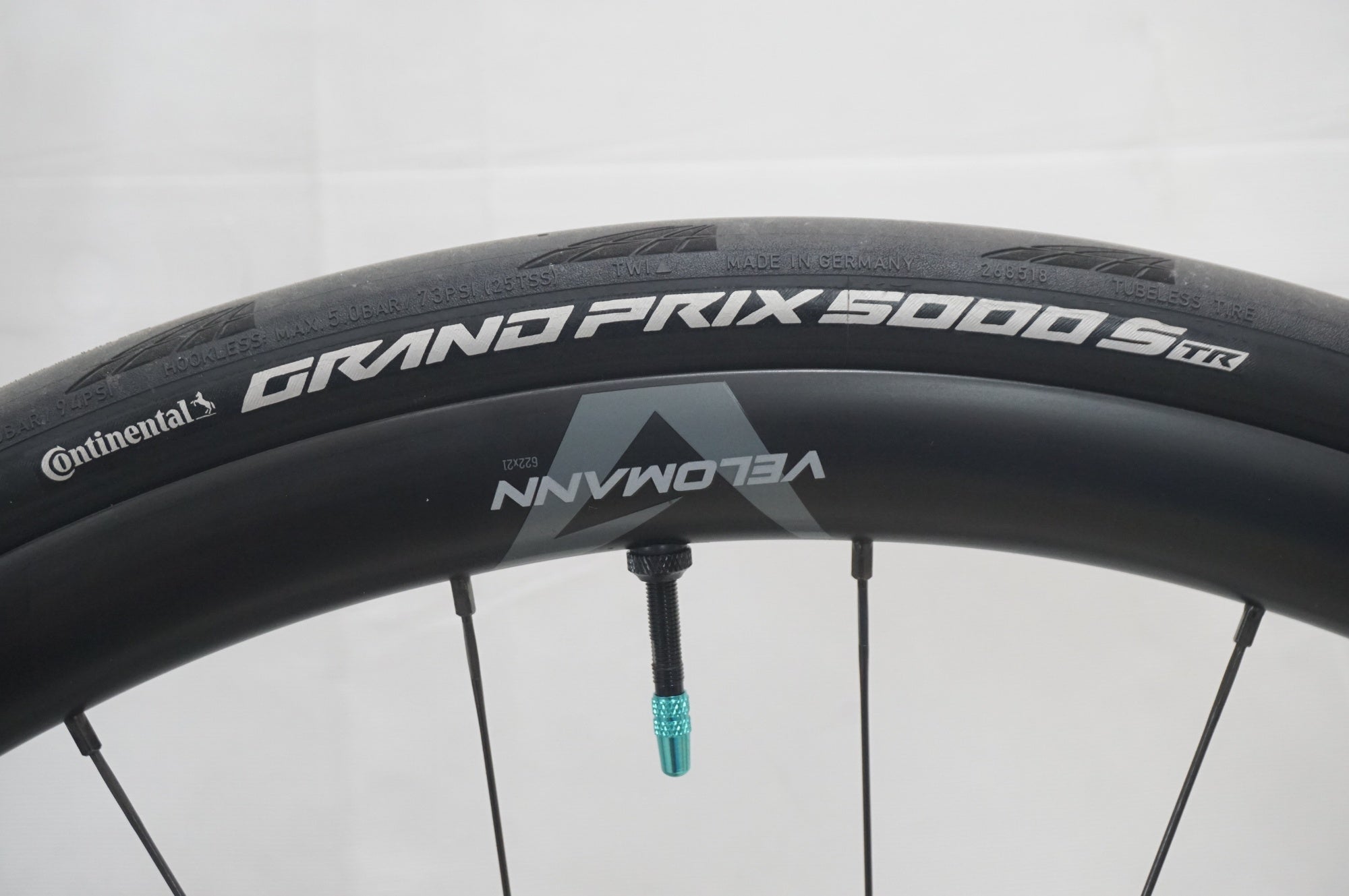 BIANCHI 「ビアンキ」 SPECIALISSIMA PRO ULTEGRA Di2 2025年モデル