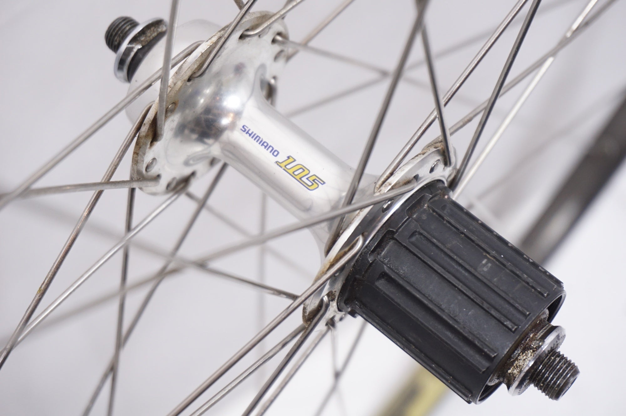 WOLBER 「ヴォルベール」 AS 40 リム SHIMANO 105 FH/HB-5500 ハブ