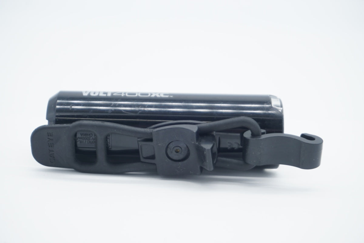 CATEYE 「キャットアイ」 VOLT 400 XC フロントライト / 京都八幡店