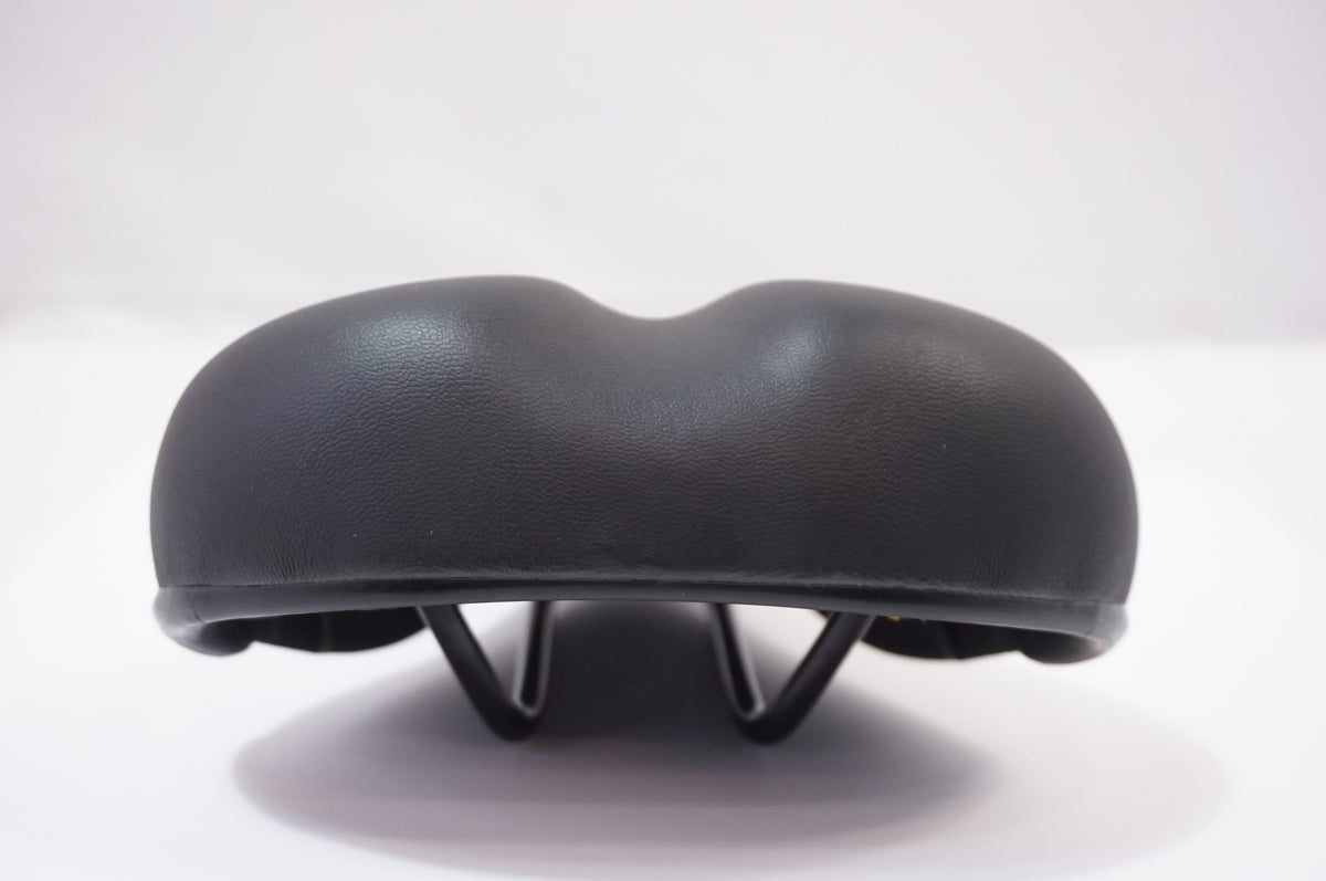 CIONLLI 「シャンリー」 サドル / 世田谷店