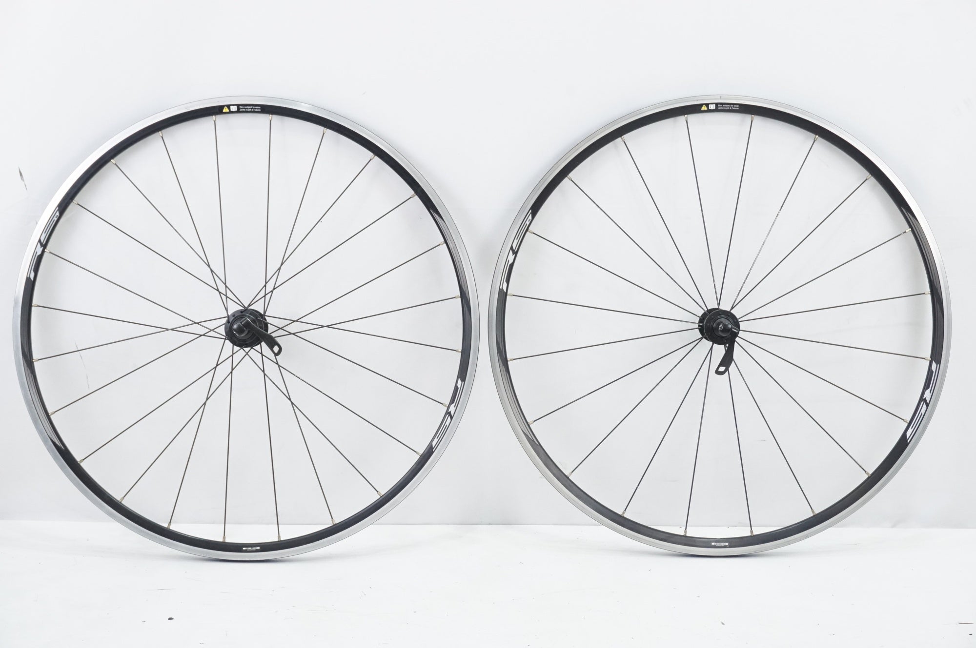 美品  SHIMANO ホイールセット 11s SHIMANO HW-RS010 「シマノ」 27インチ、700C