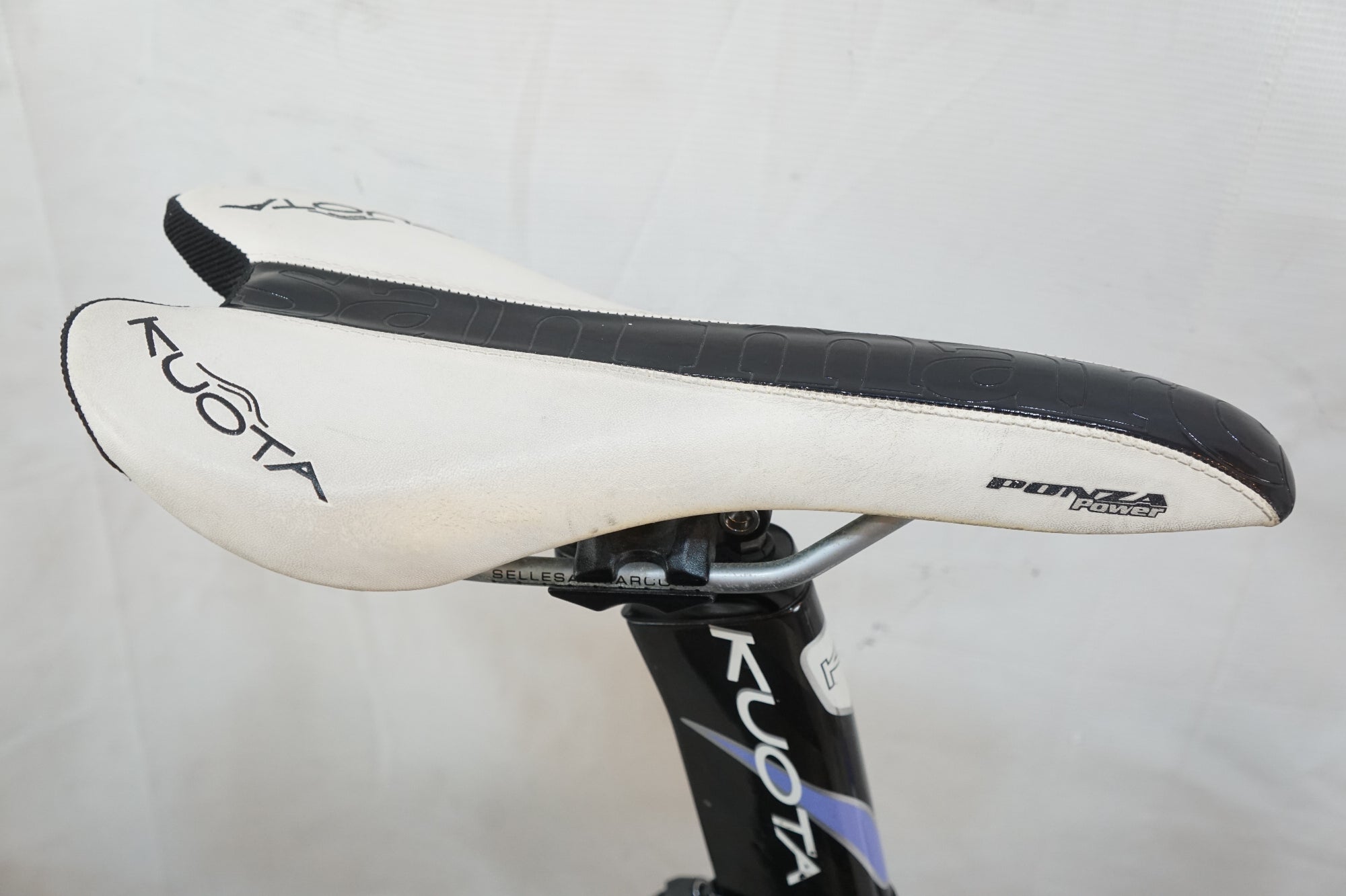 KUOTA 「クオータ」 KHARMA GLAM 2013年モデル ロードバイク / バイチャリ浦和ベース