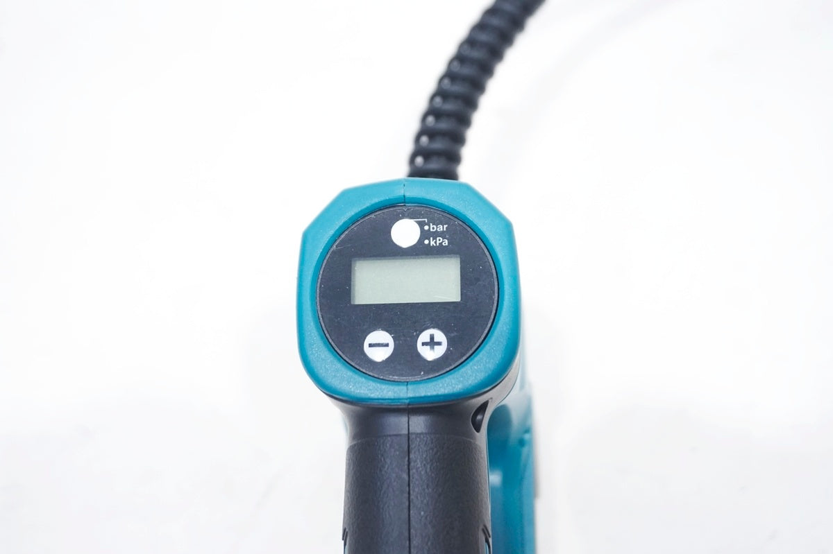 MAKITA 「マキタ」 MP100D 電動エアコンプレッサー / 大阪門真店