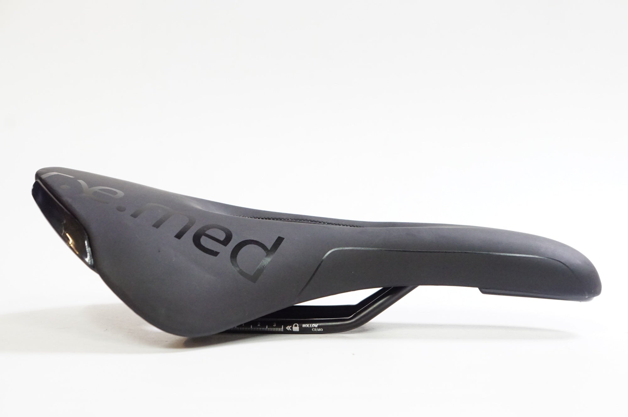 SELLE ROYAL 「セラロイヤル」 RE.MED 2 サドル / 熊谷本店