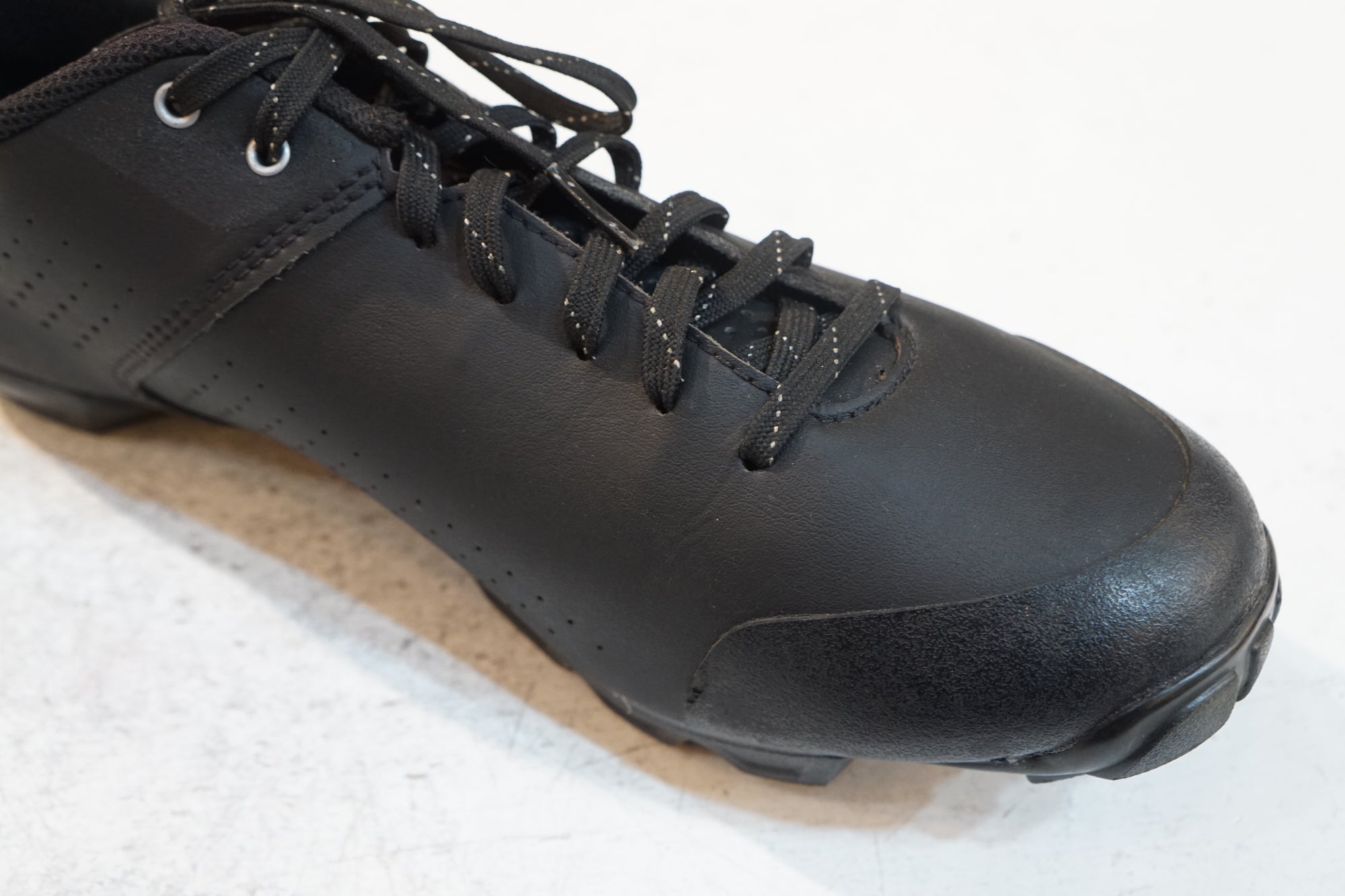 GIRO 「ジロ」 PRIVATEER LACE 43 シューズ / バイチャリ浦和ベース