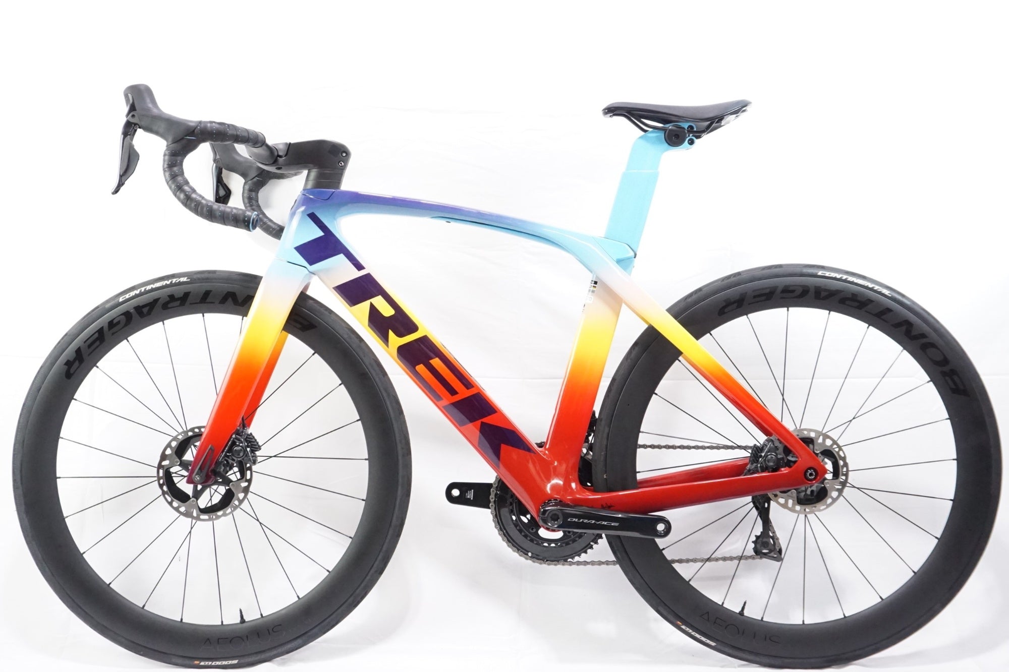 TREK 「トレック」 MADONE SLR9 GEN6 PROJECT ONE ICON FIRST LIGHT 2021年モデル ロードバイク /  中目黒店