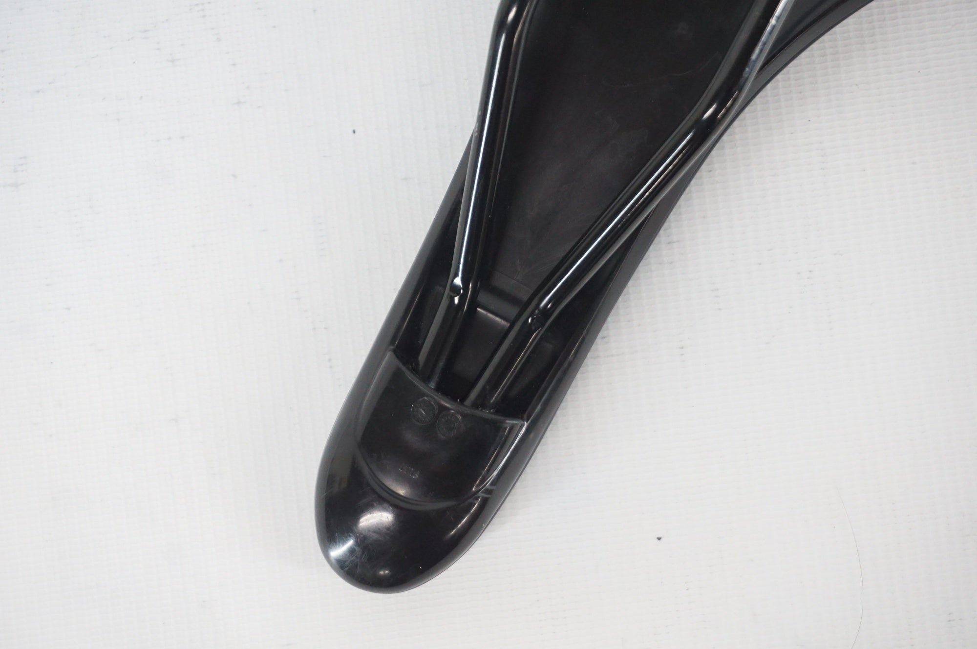 FABRIC 「ファブリック」 SCOOP サドル / 阪急塚口店