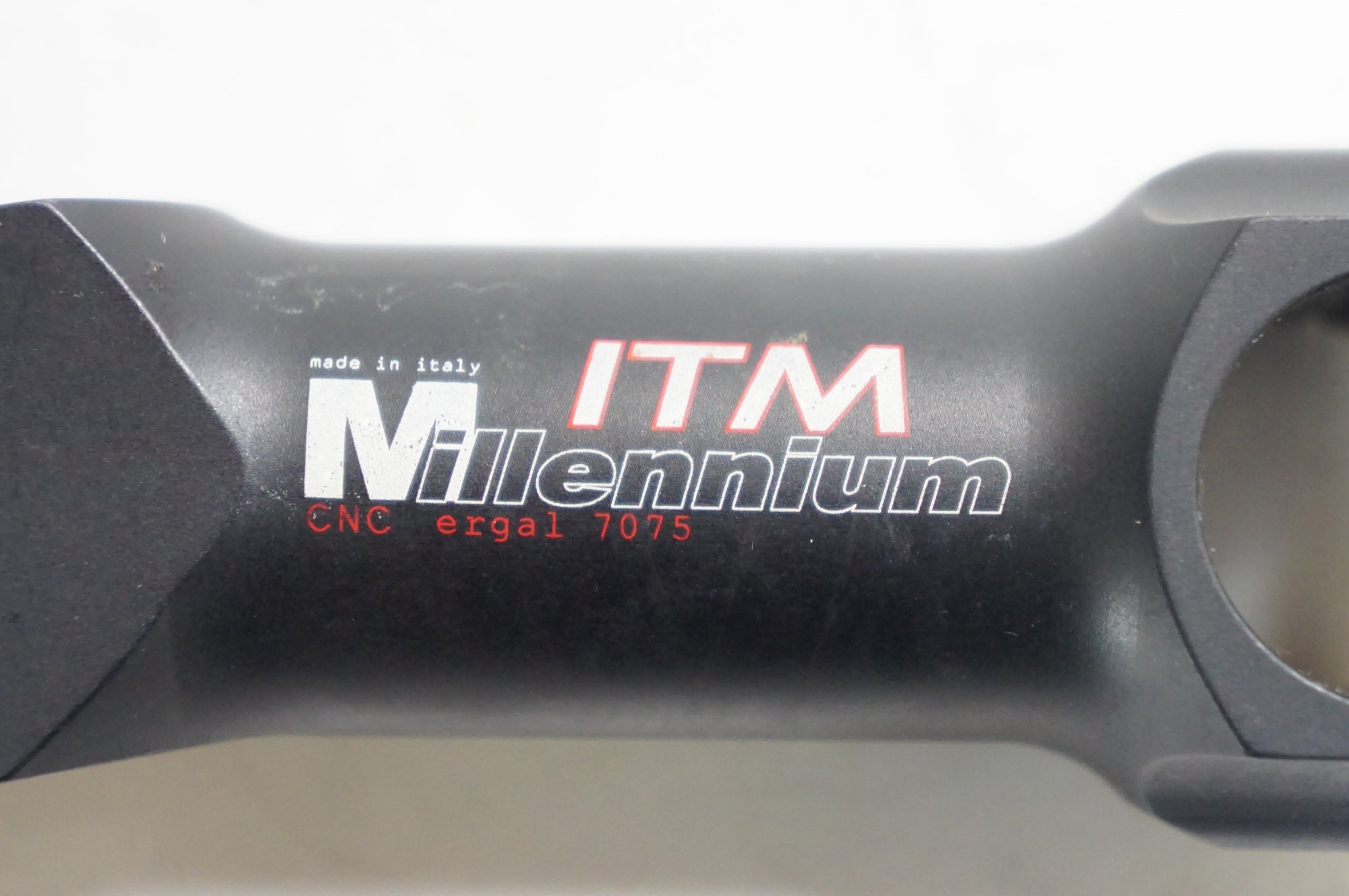 ITM 「アイティーエム」 MILLENNIUM φ25.8 90mm ステム / 熊谷本店