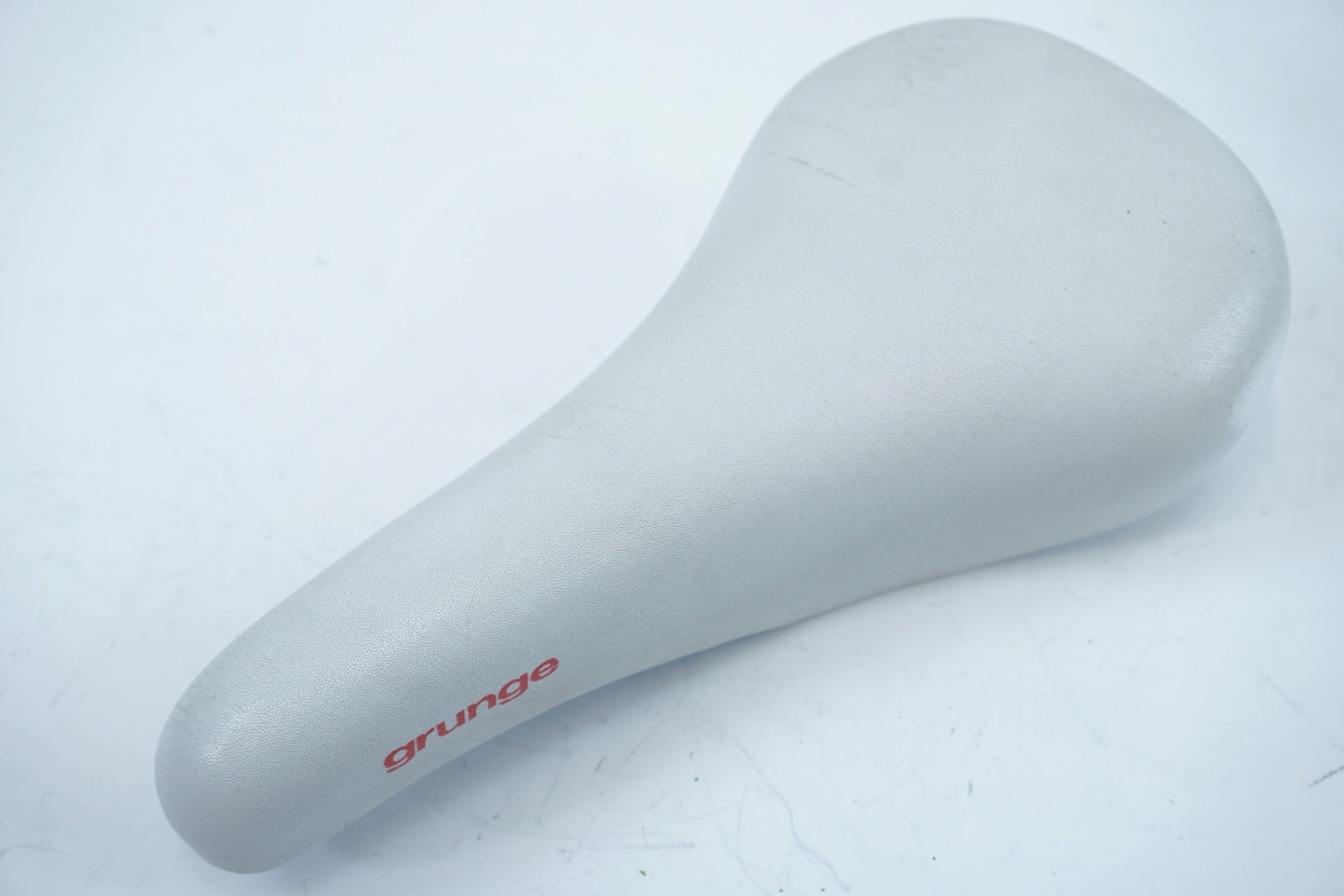 GRUNGE 「グランジ」 サドル / 有明ガーデン店