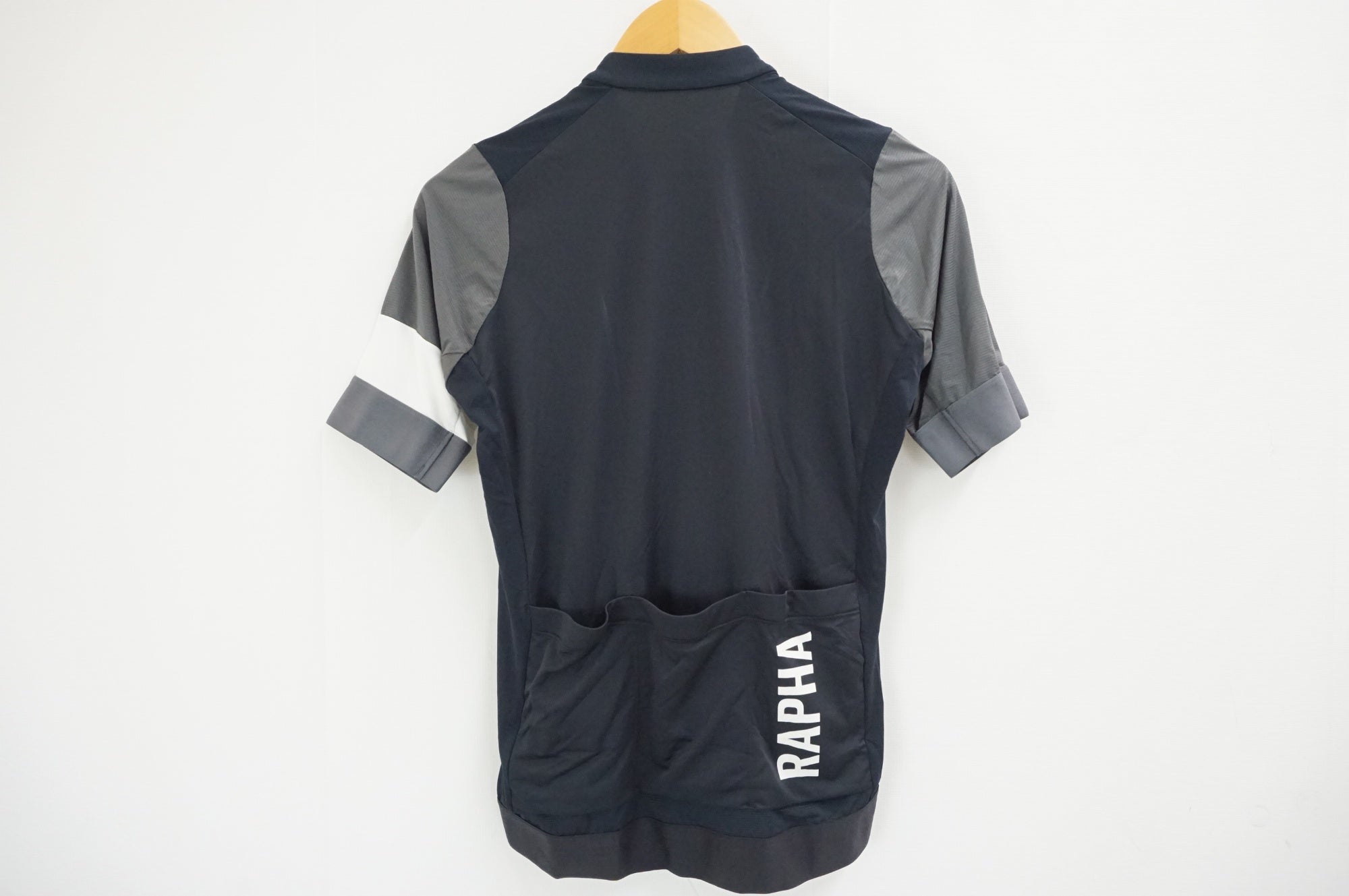 RAPHA 「ラファ」 PRO TEAM TRAINING JERSEY ジャージ / 福岡店