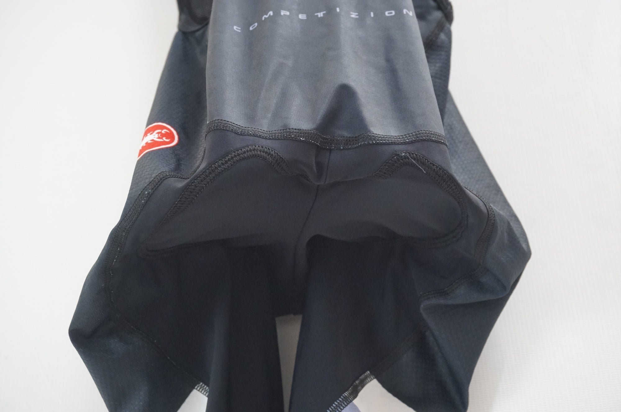 CASTELLI 「カステリ」Mサイズ メンズ ビブショーツ / 福岡店