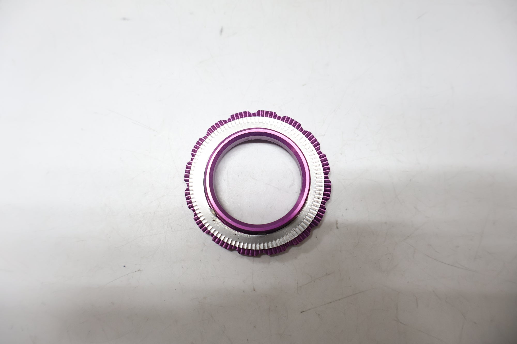 WOLF TOOTH 「ウルフ トゥース」 センターロックローターロックリング / 高知店