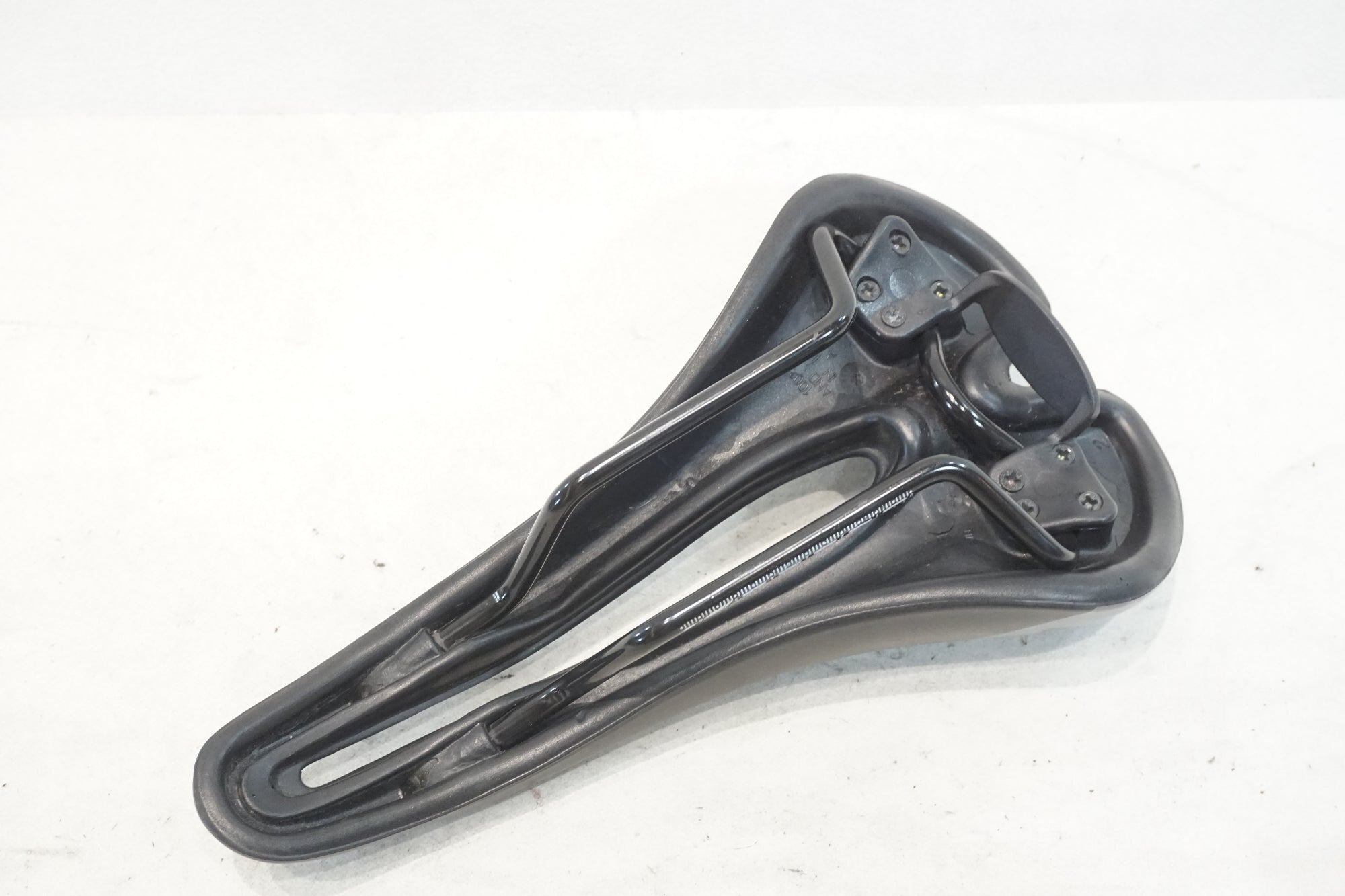 SELLE SMP 「セラエスエムピー」 EXTRA スチールレール サドル / 横浜戸塚店