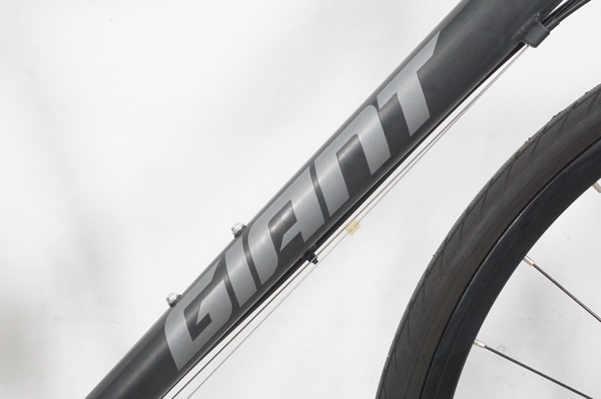 GIANT 「ジャイアント」 ESCAPE R DISC 2022年モデル クロスバイク / AKIBA店