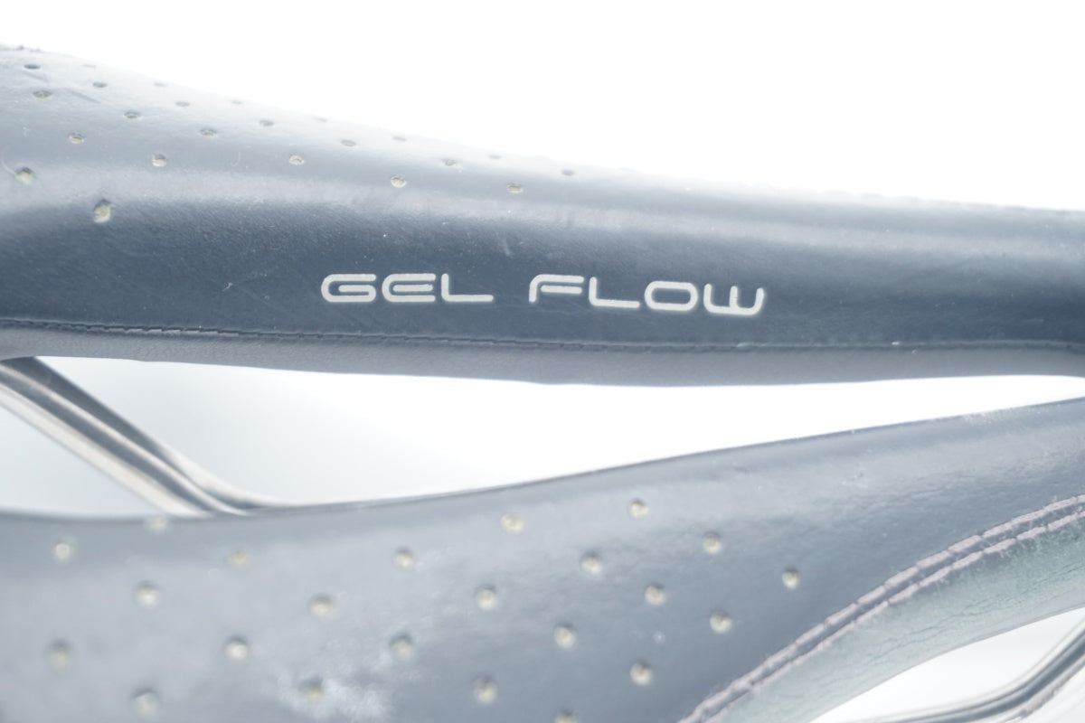 SELLE ITALIA 「セラ イタリア」 MAX GEL FLOW サドル / 京都八幡店