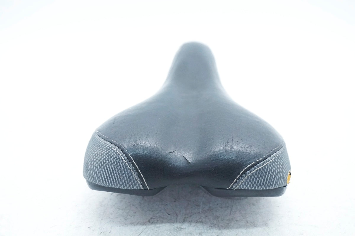 VELO 「ベロ」 PLUSH サドル / 大阪門真店