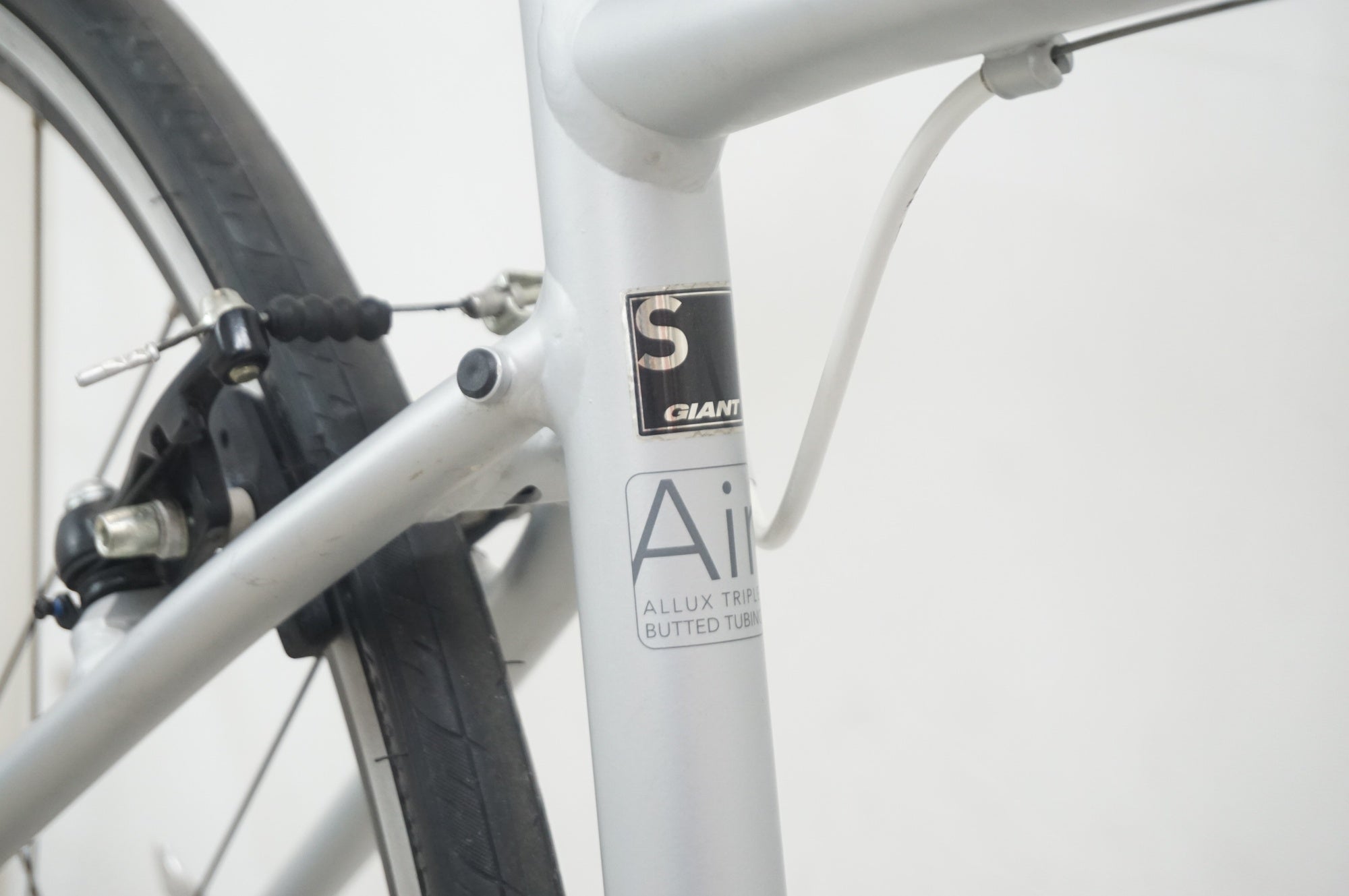 GIANT 「ジャイアント」 ESCAPE AIR 2015年モデル クロスバイク / 福岡店