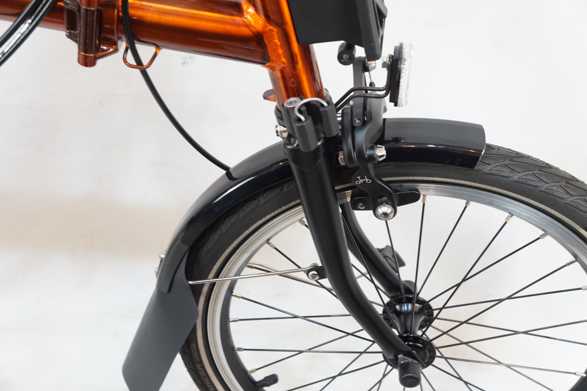 BROMPTON 「ブロンプトン」 CLINE EXPLORE WITH RACK MID BAR 2023年モデル 16インチ 折りたたみ自転車 / バイチャリ浦和ベース